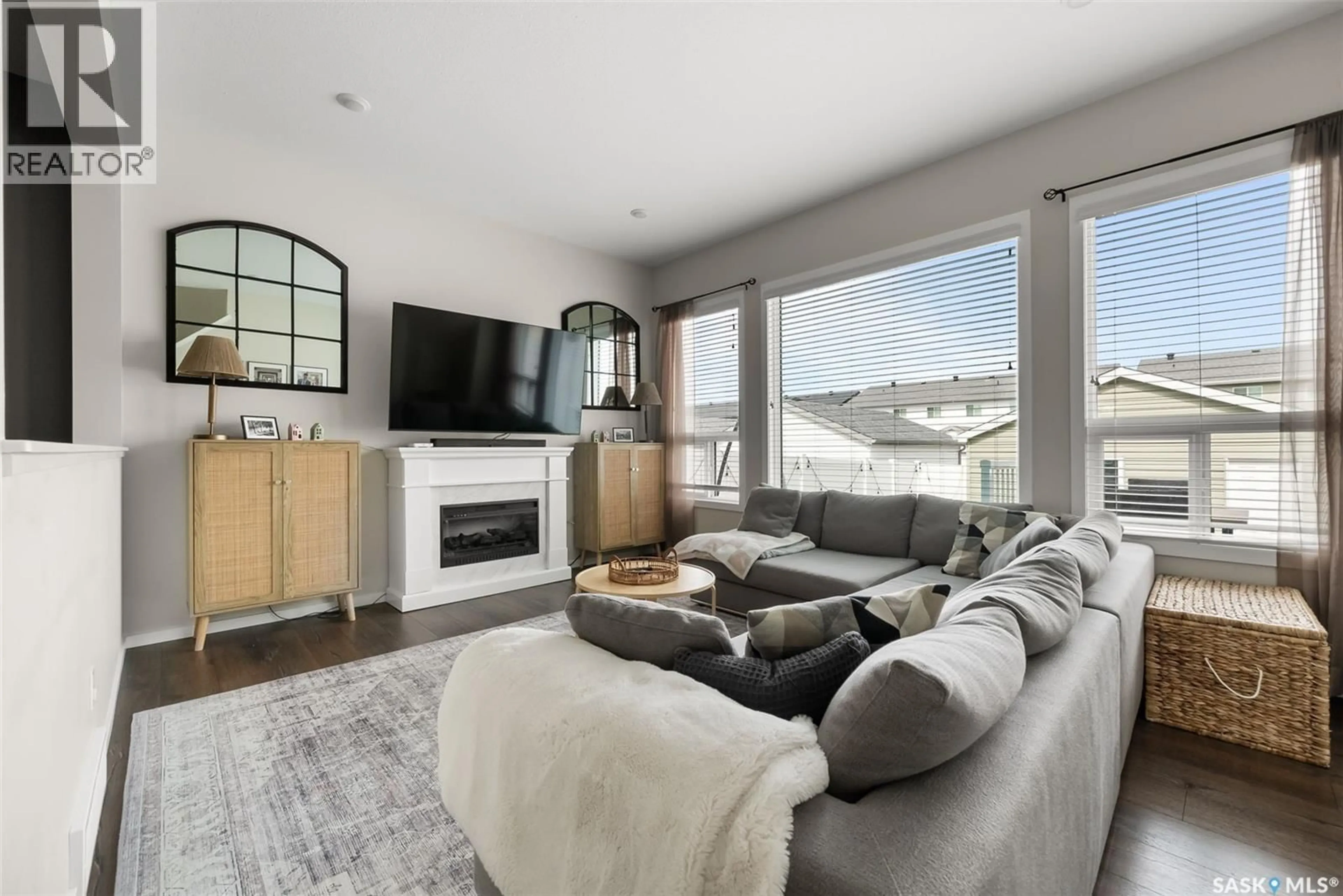Living room with furniture, unknown for E - 5400 GREEN SILVERBERRY DRIVE, Regina Saskatchewan S4V3M4