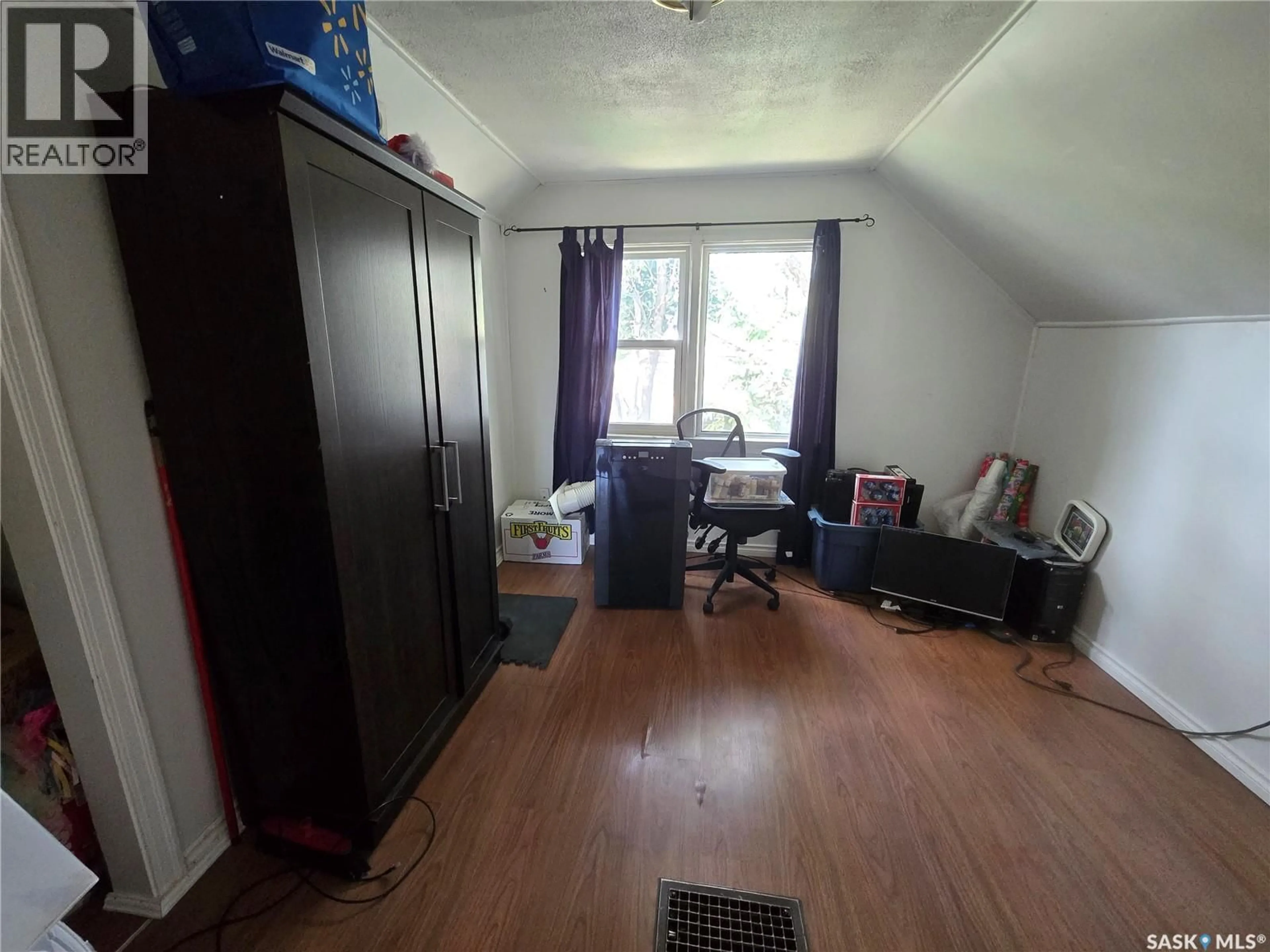 A pic of a room for 428 7TH AVENUE, Swift Current Saskatchewan S9H0Z3