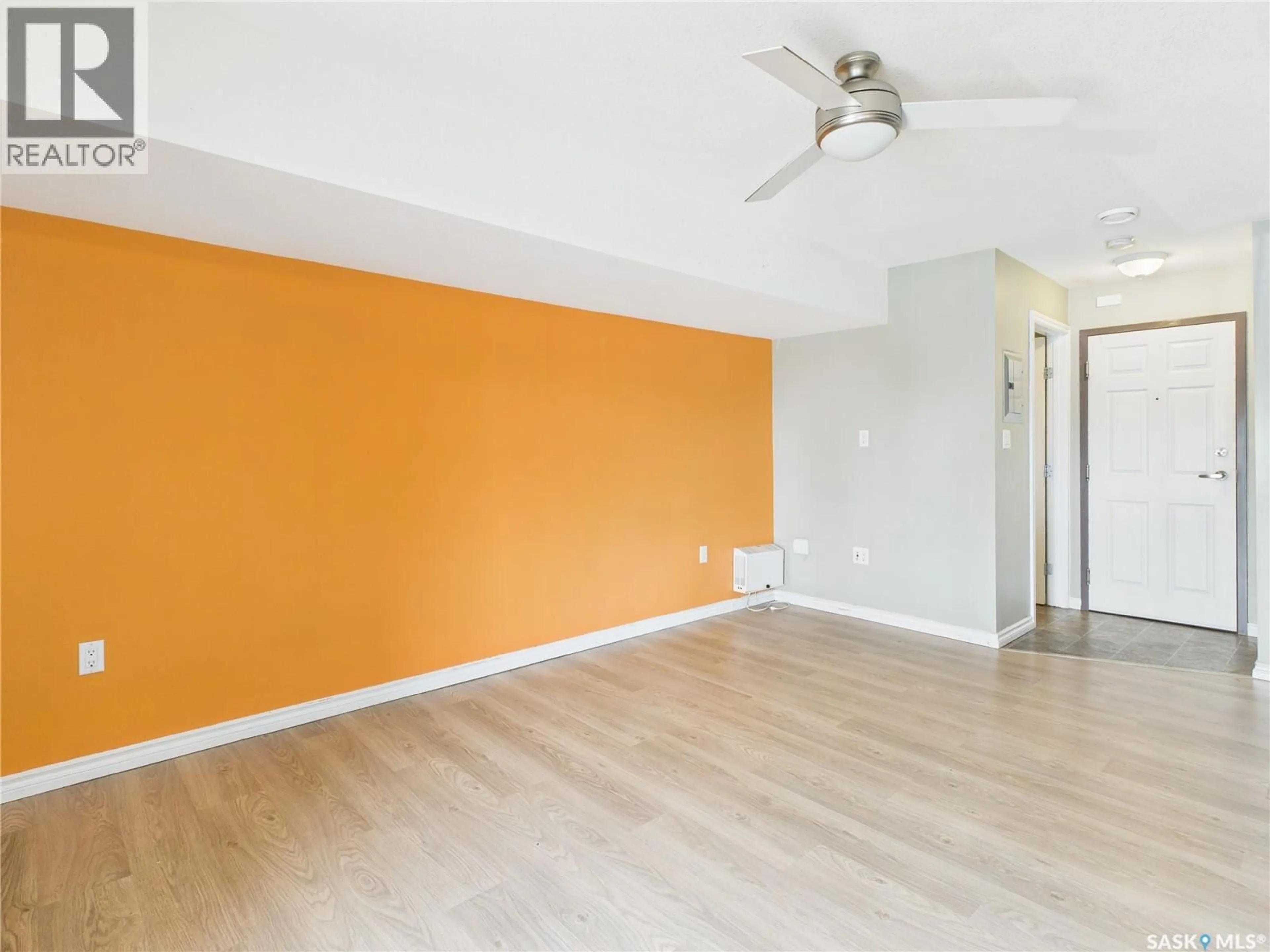 A pic of a room for E - 209 515 28TH STREET, Prince Albert Saskatchewan S6V1X7