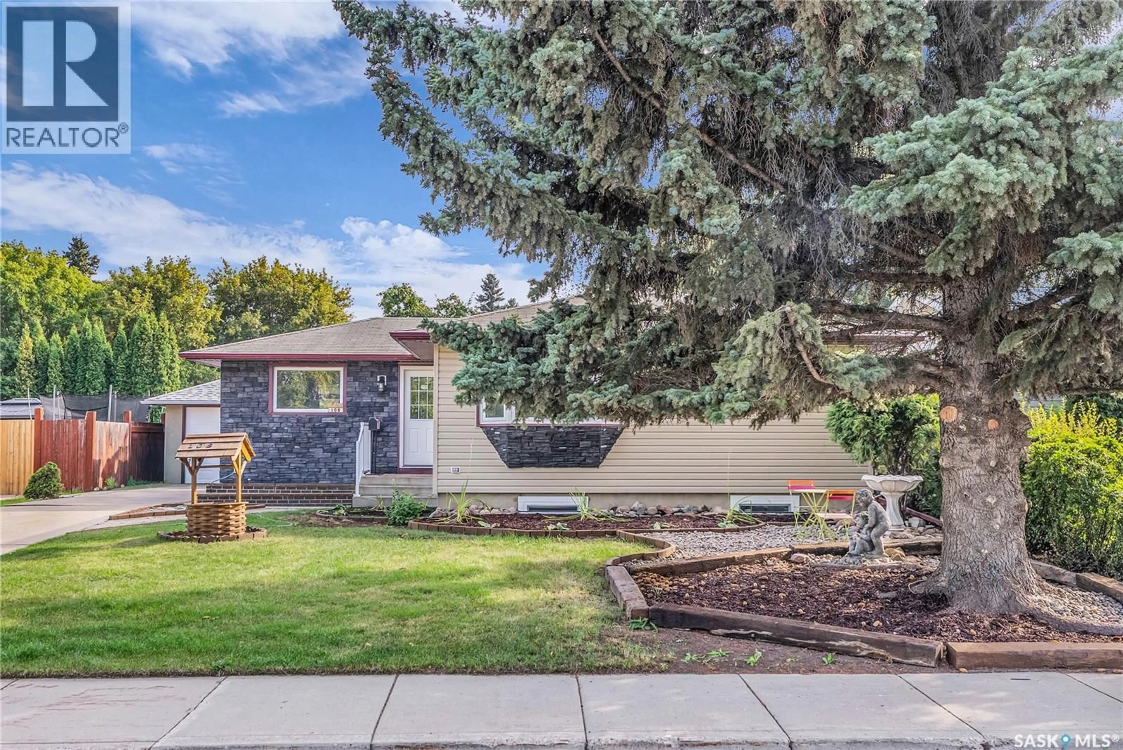 Home with vinyl exterior material, street for 108 RUPERT DRIVE, Saskatoon Saskatchewan S7K1B3