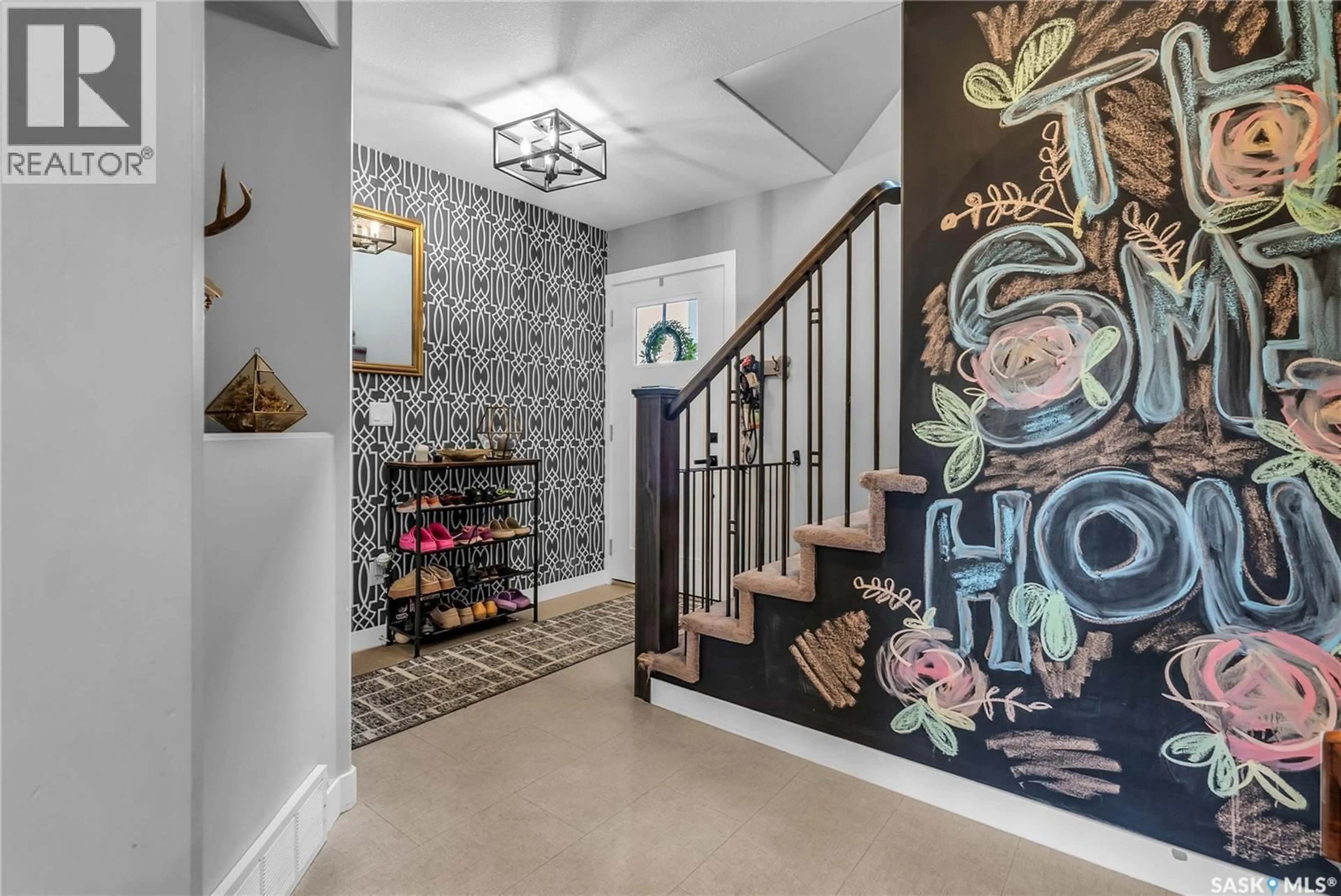 Indoor entryway for 124 PARKVIEW COVE, Osler Saskatchewan S0K3A0