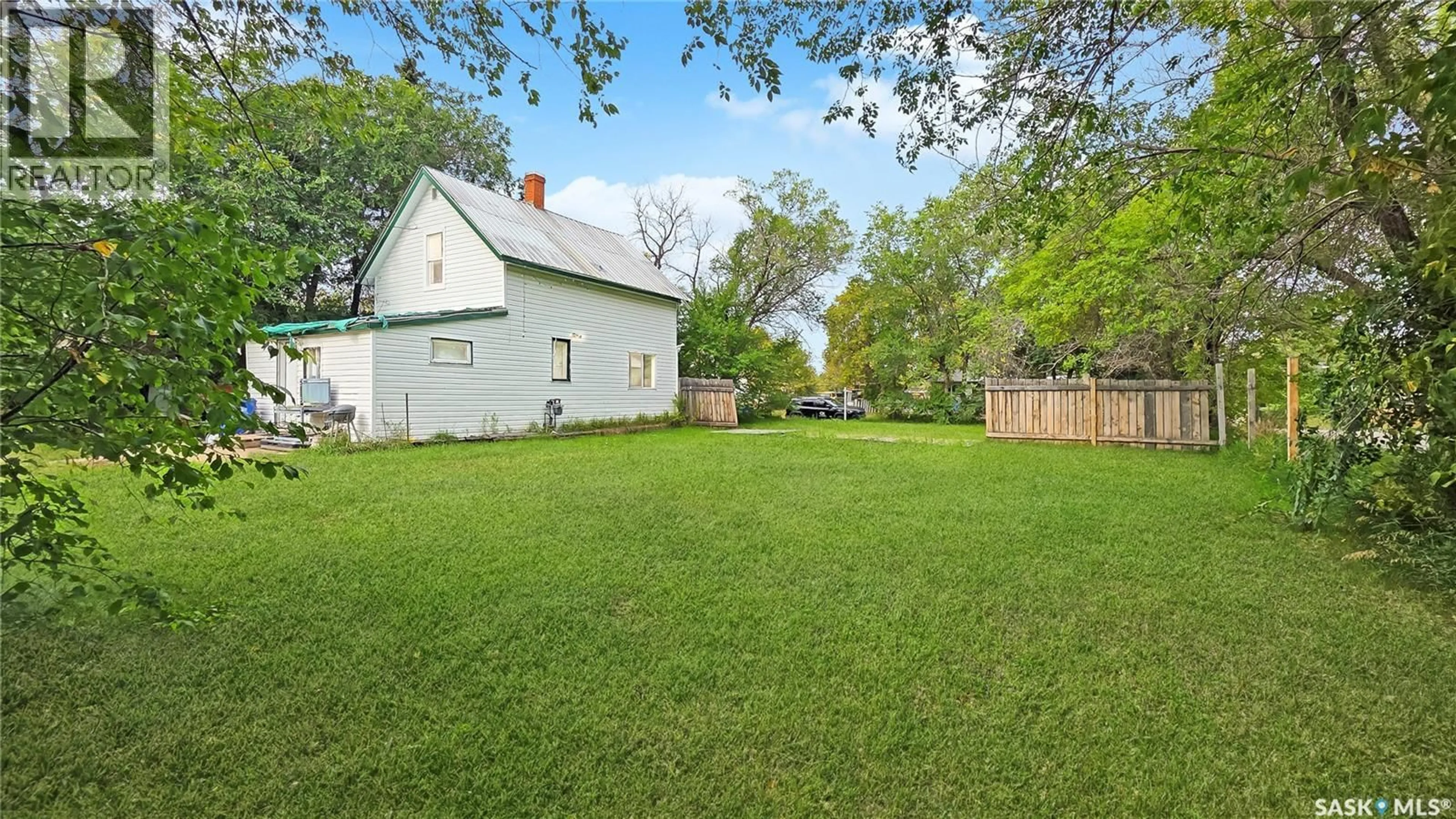 A pic from outside/outdoor area/front of a property/back of a property/a pic from drone, street for 1907 14TH STREET, Prince Albert Saskatchewan S6V3P3