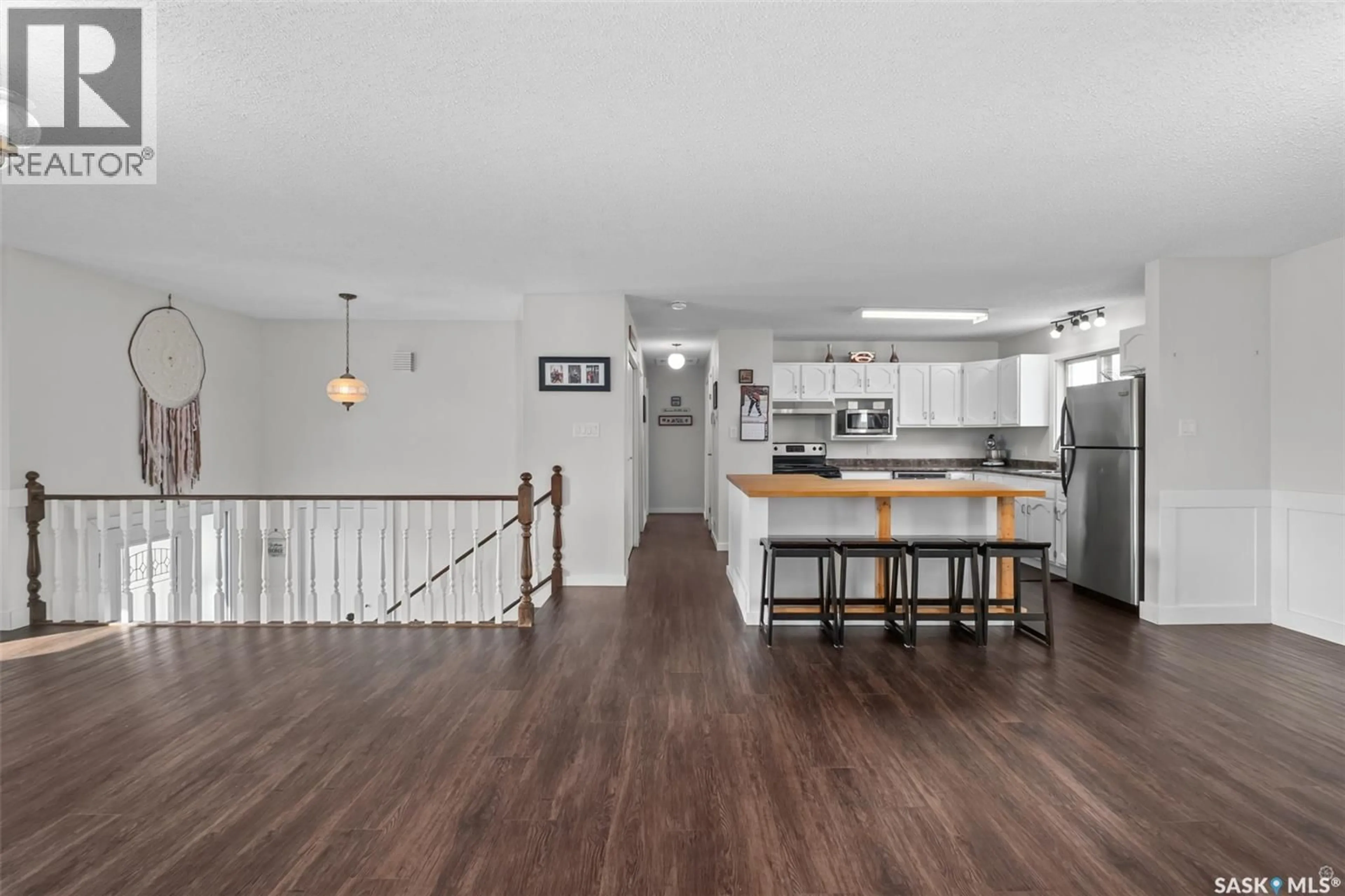 Open concept kitchen, unknown for 701 NORTHRIDGE COURT, Shellbrook Saskatchewan S0J2E0