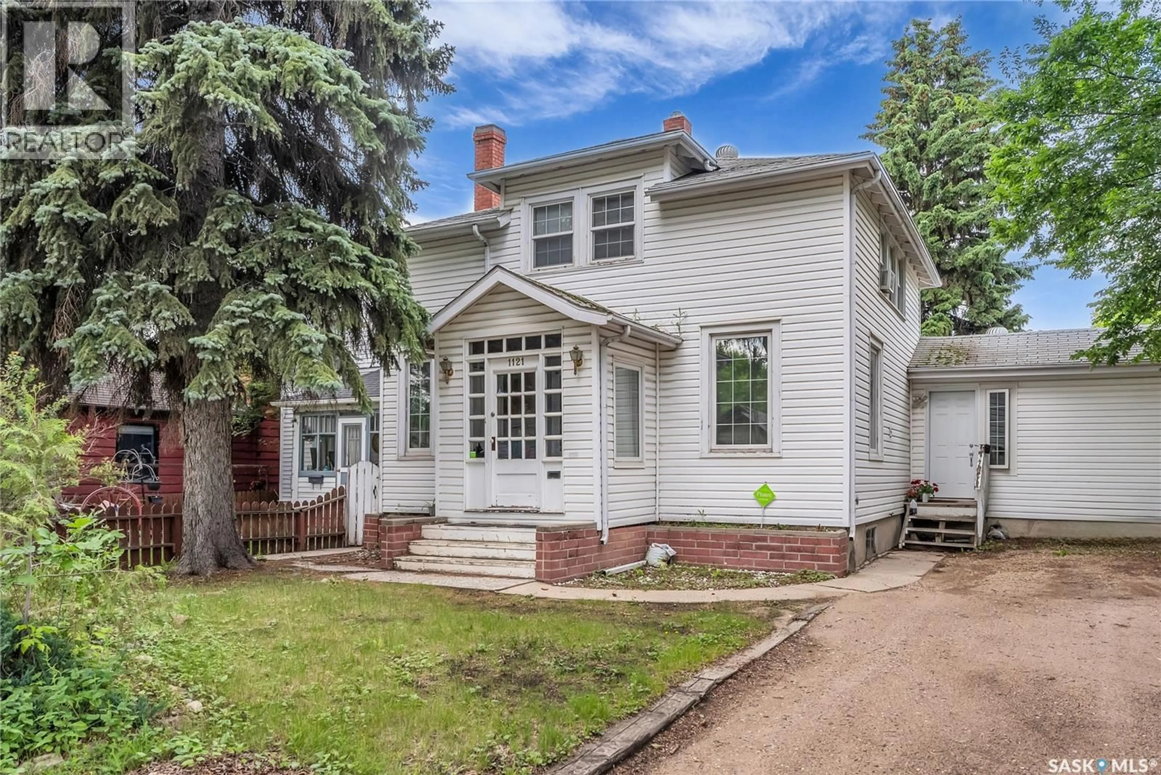 Unknown for 1121 B AVENUE, Saskatoon Saskatchewan S7L1G2