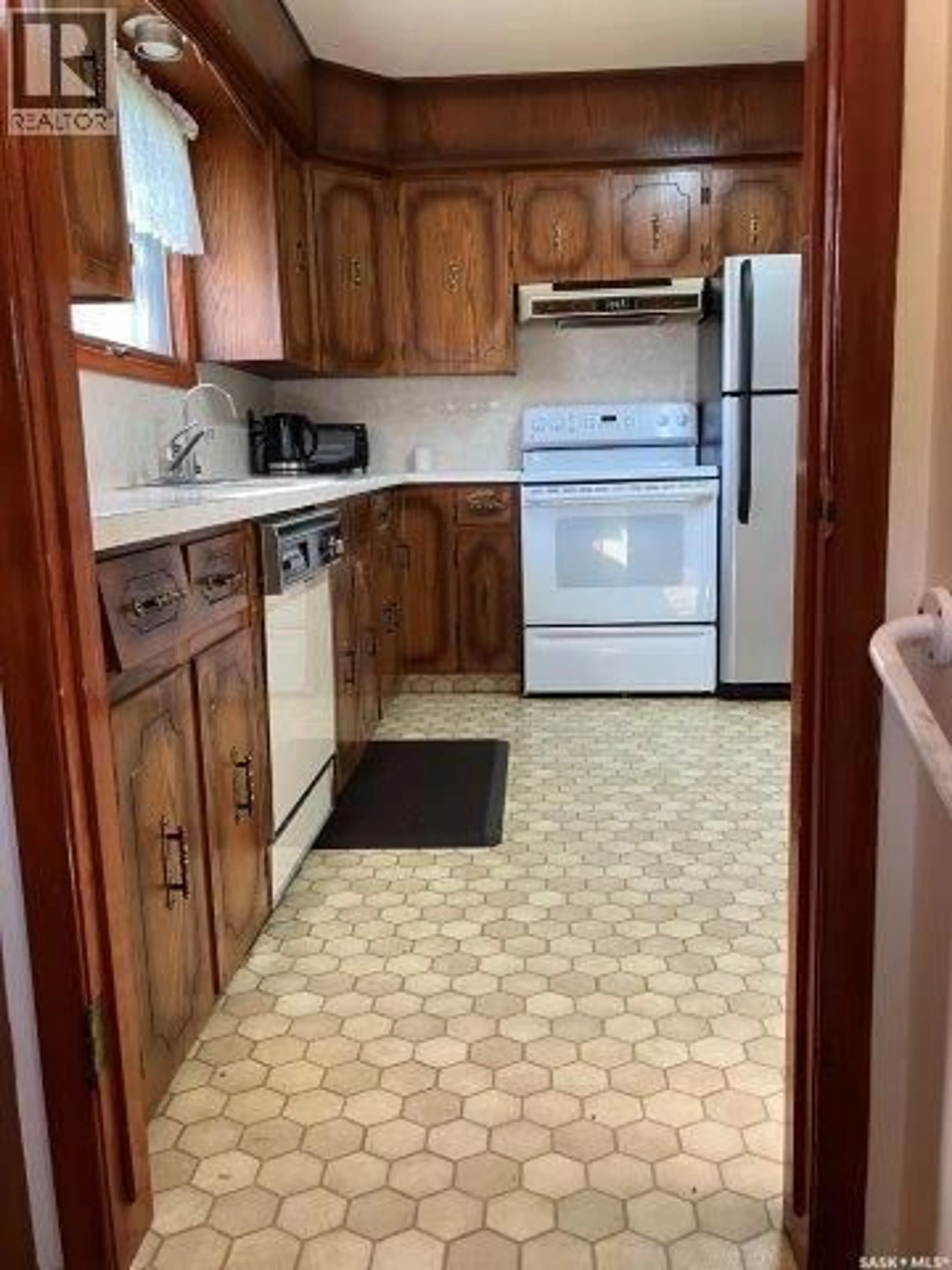Standard kitchen, ceramic/tile floor for 165 2ND AVENUE, Goodeve Saskatchewan S0A1C0