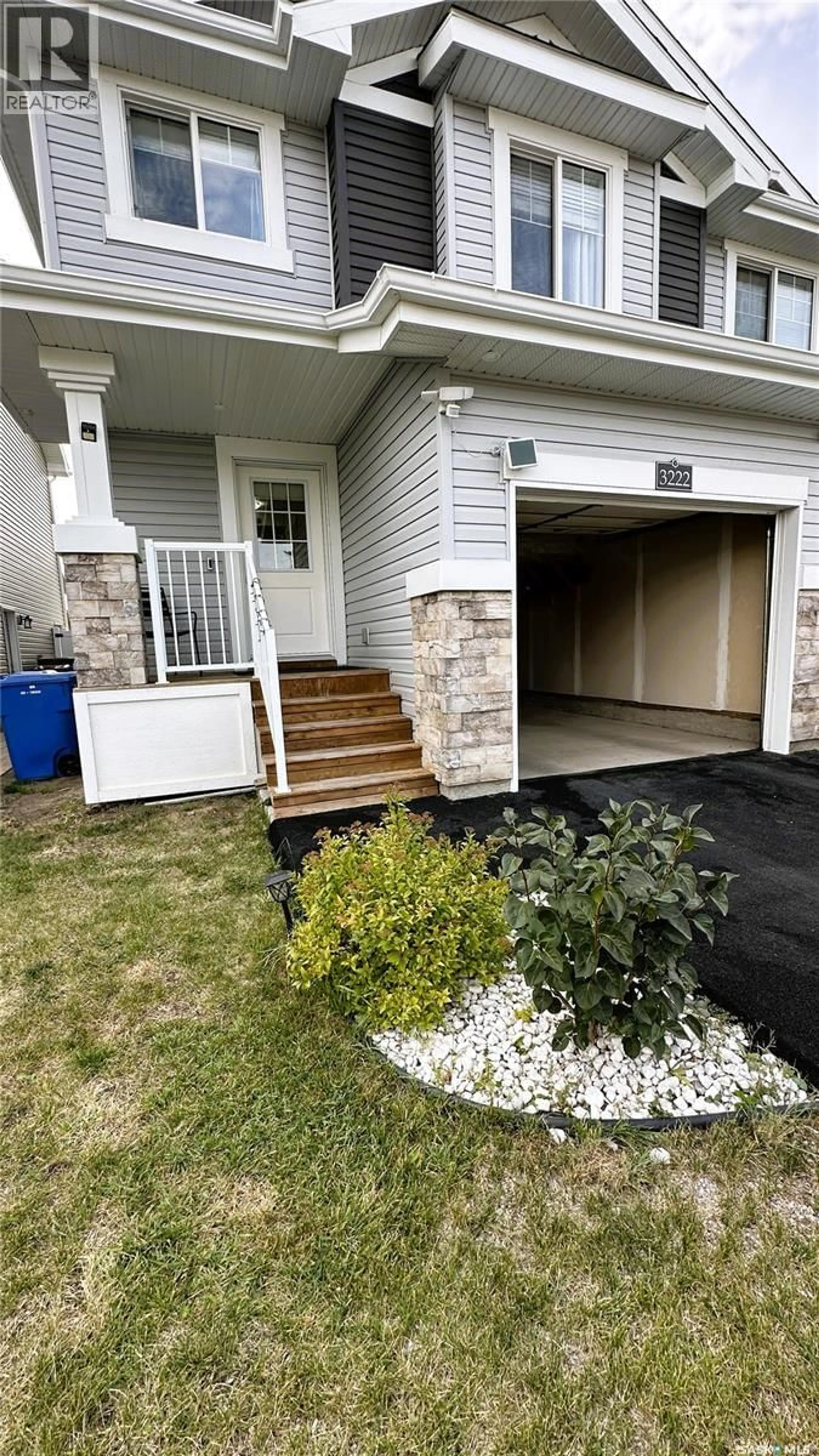 Indoor entryway for 3222 GREEN STONE ROAD, Regina Saskatchewan S4V3R3