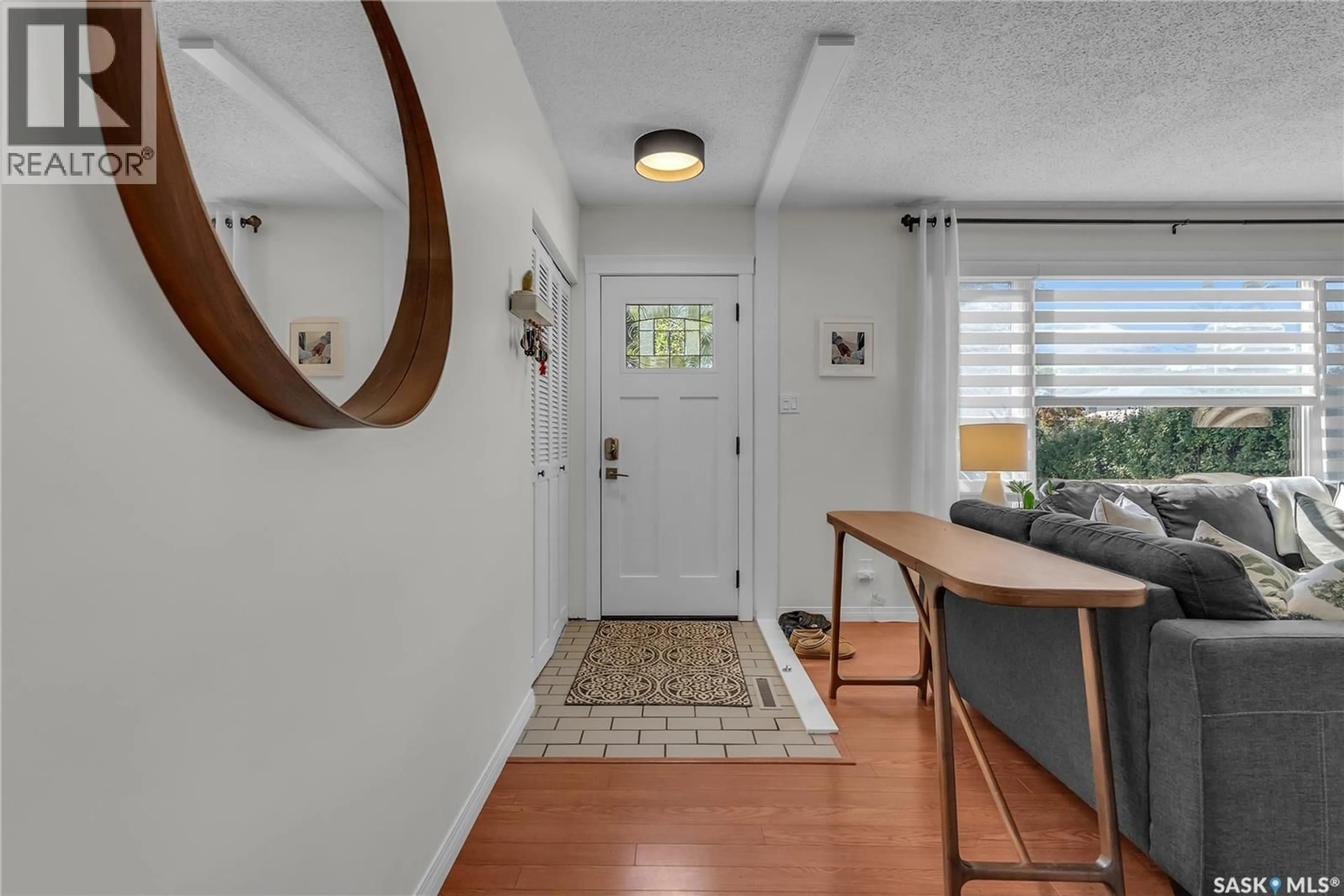 Indoor entryway for 1609 RUTH STREET, Saskatoon Saskatchewan S7J0L7