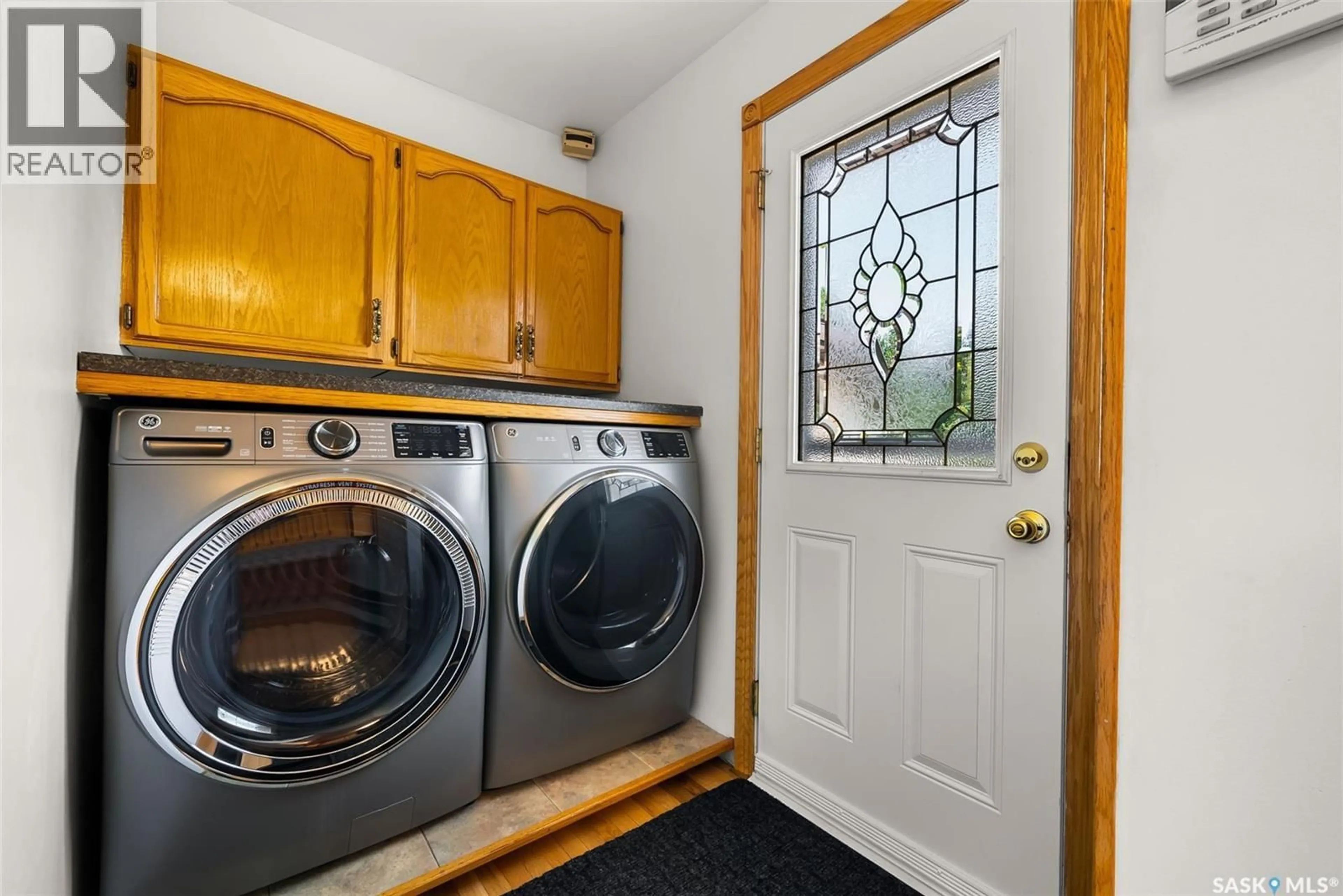 Laundry room for 36 HODGES BAY, Regina Saskatchewan S4N4R1
