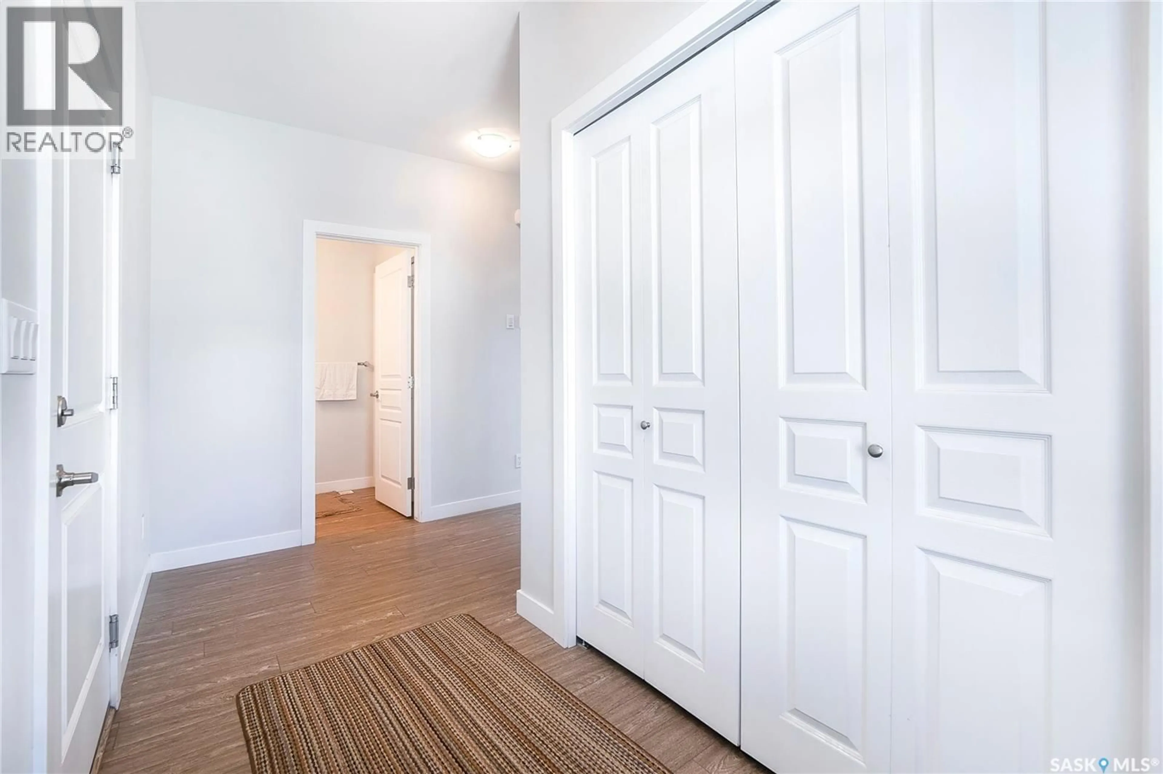 Indoor entryway for 403 CHILDERS WAY, Saskatoon Saskatchewan S7L4P2