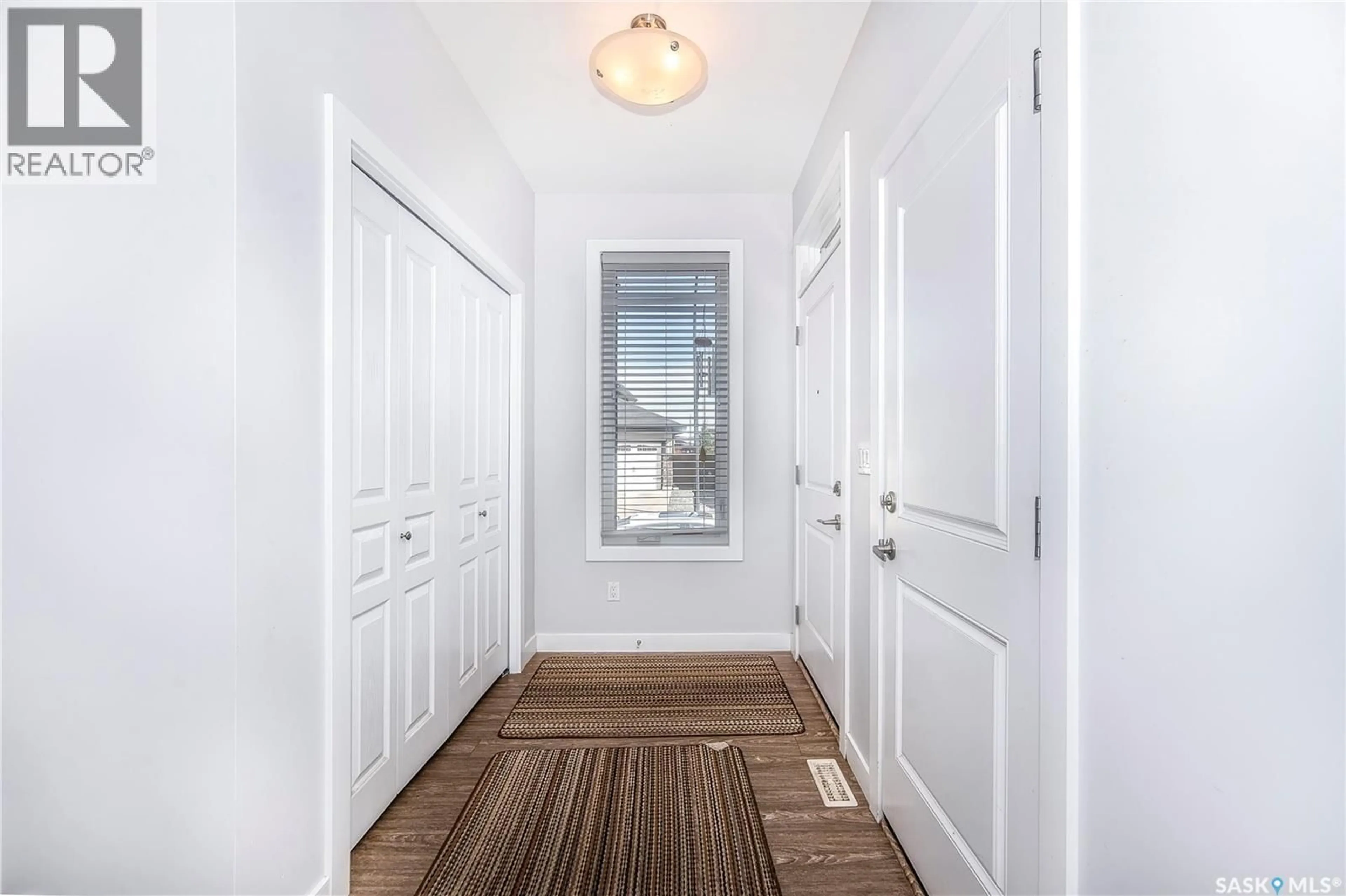 Indoor entryway for 403 CHILDERS WAY, Saskatoon Saskatchewan S7L4P2
