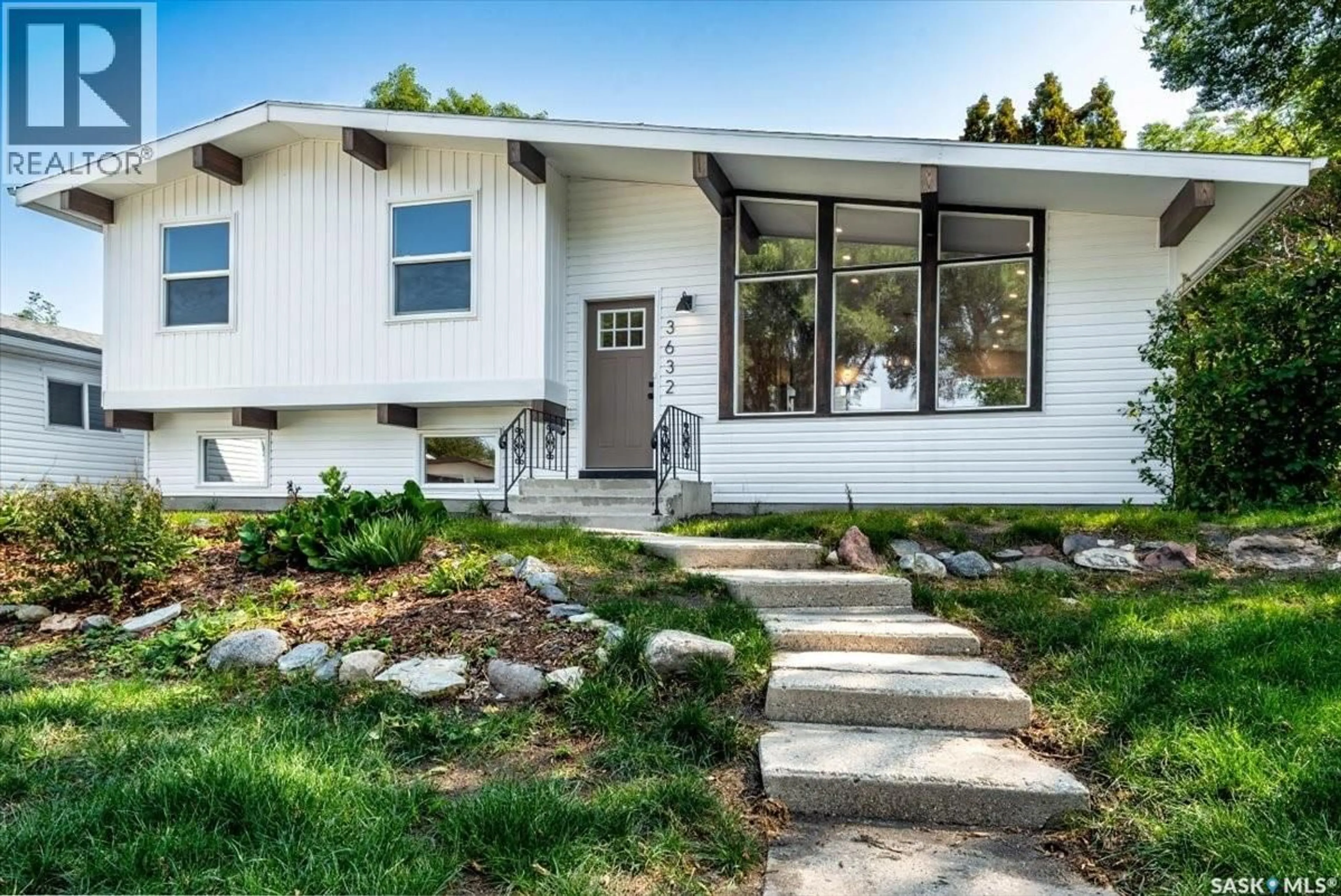 Home with vinyl exterior material, street for 3632 29TH AVENUE, Regina Saskatchewan S4S2P7