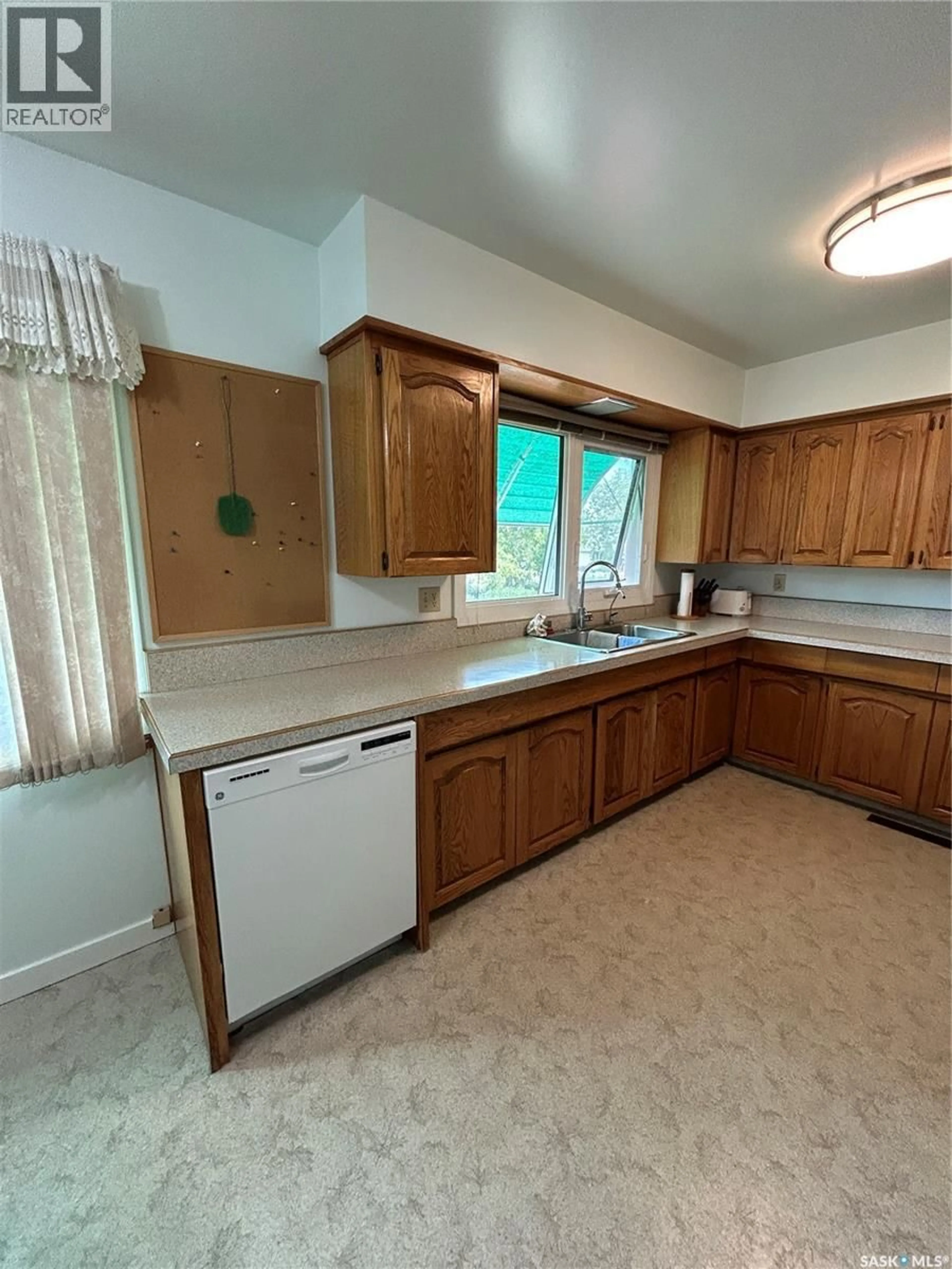 Standard kitchen, unknown for 304 PROUSE STREET, Kelvington Saskatchewan S0A1W0
