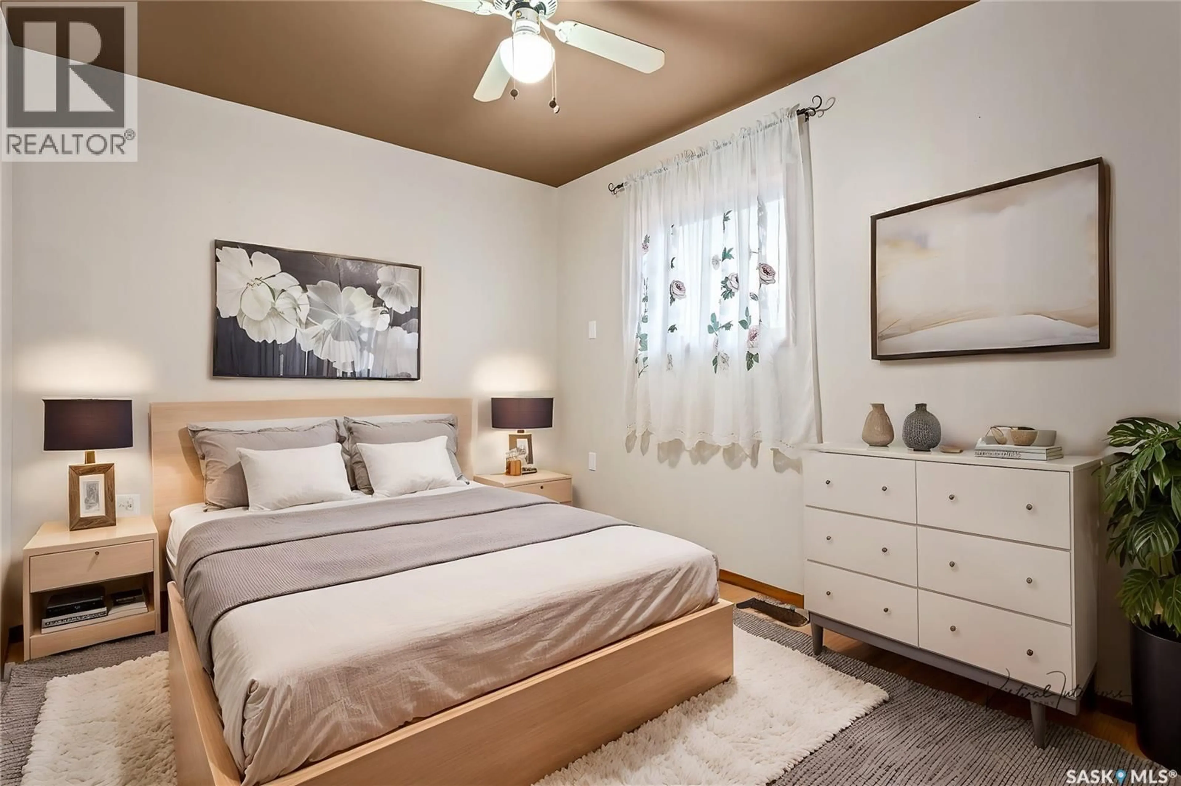 Bedroom with bed, unknown for 203 1ST AVENUE, Moose Jaw Saskatchewan S6H4W4