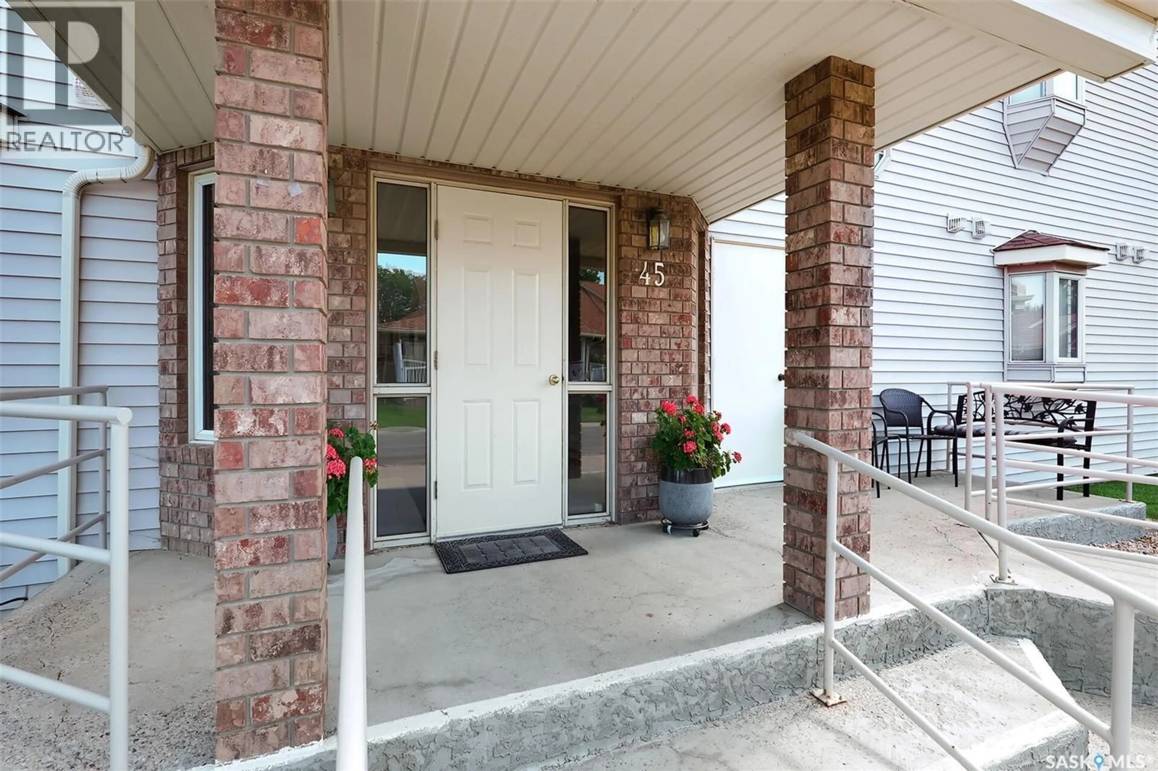 Unknown for 311 KENSINGTON CRESCENT, Regina Saskatchewan S4S7H5