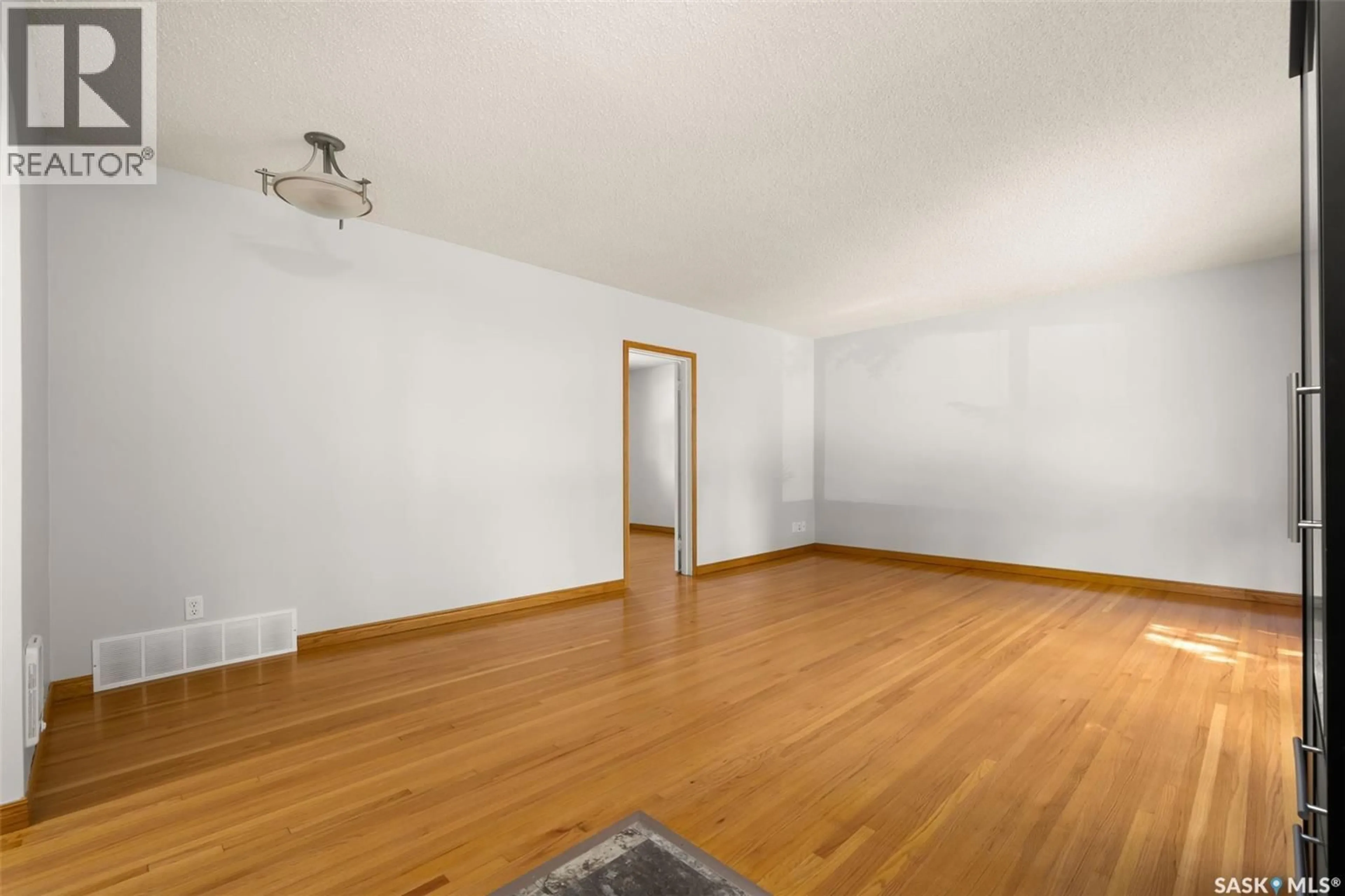A pic of a room for 3630 21ST AVENUE, Regina Saskatchewan S4S0V2