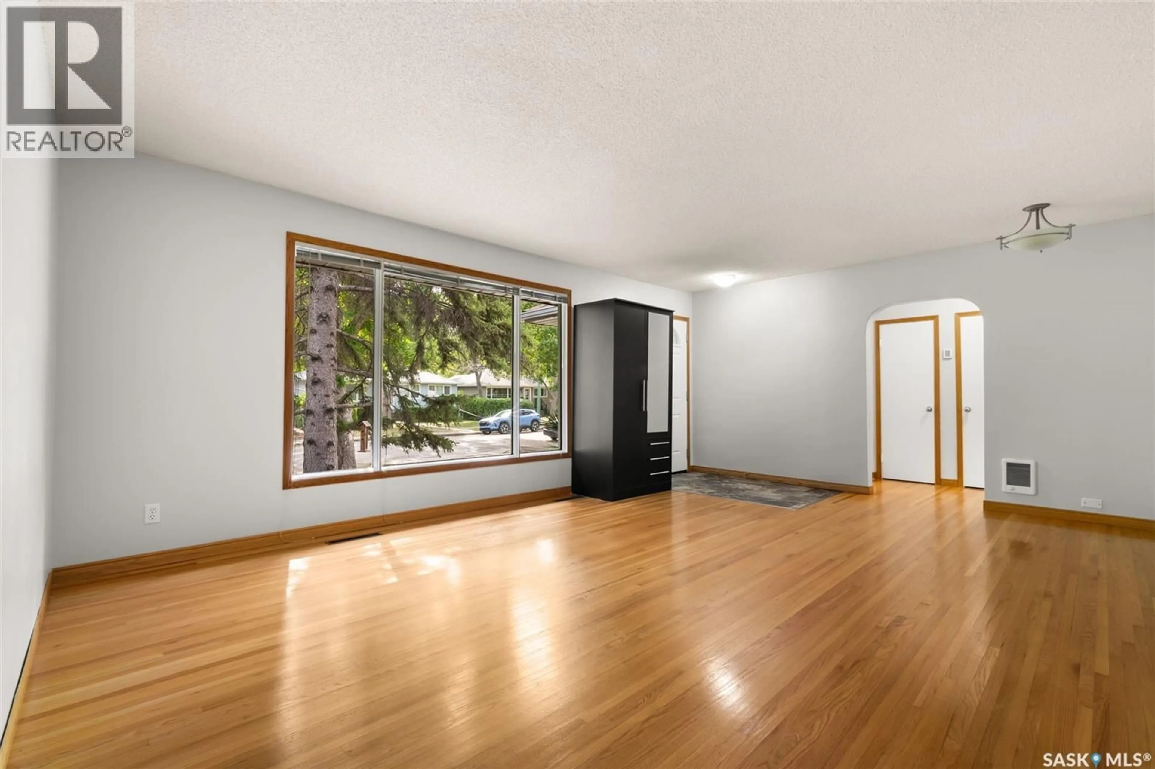 Unknown for 3630 21ST AVENUE, Regina Saskatchewan S4S0V2