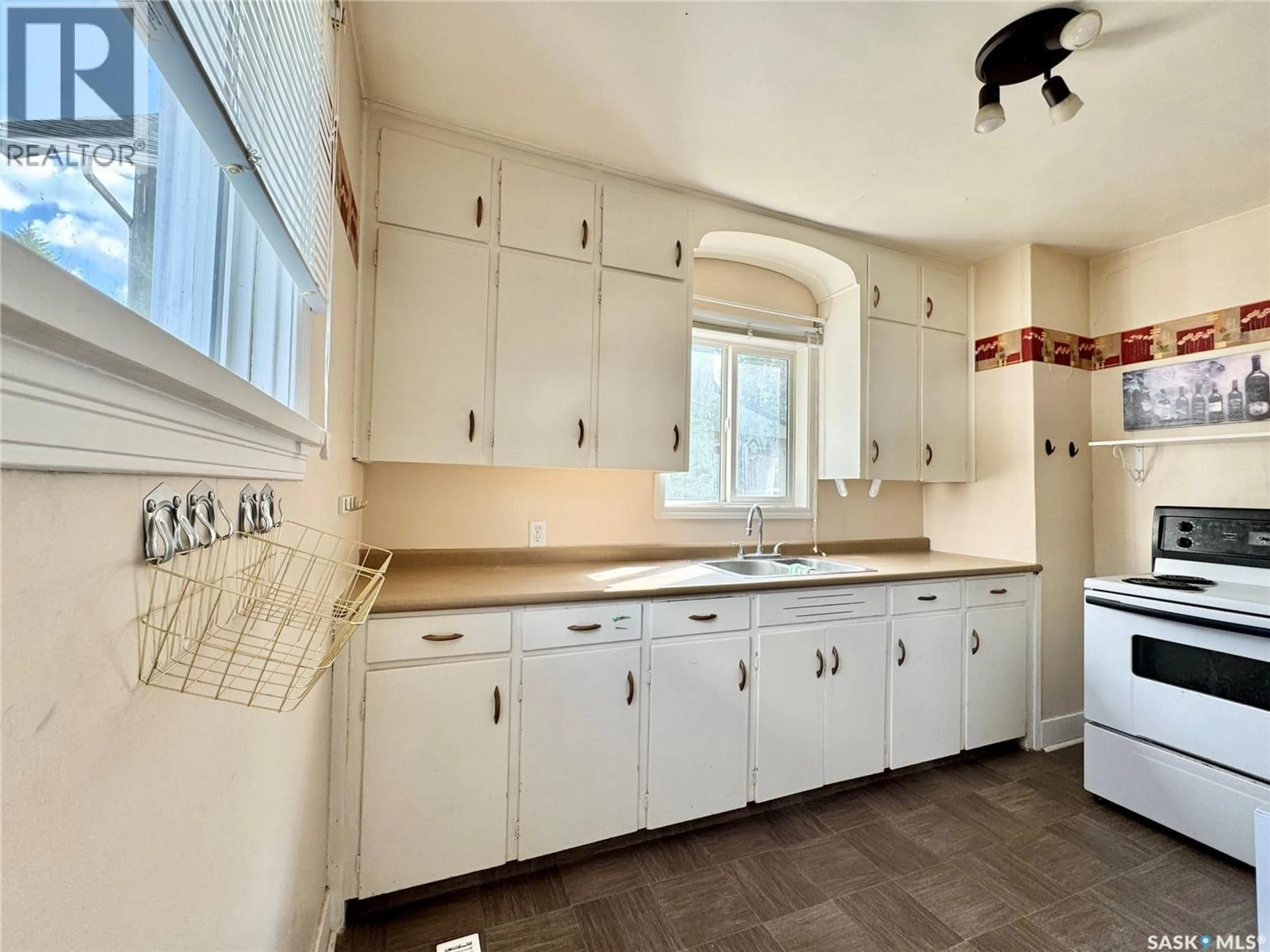 Standard kitchen, unknown for 249 THIRD AVENUE, Yorkton Saskatchewan S3N1C8