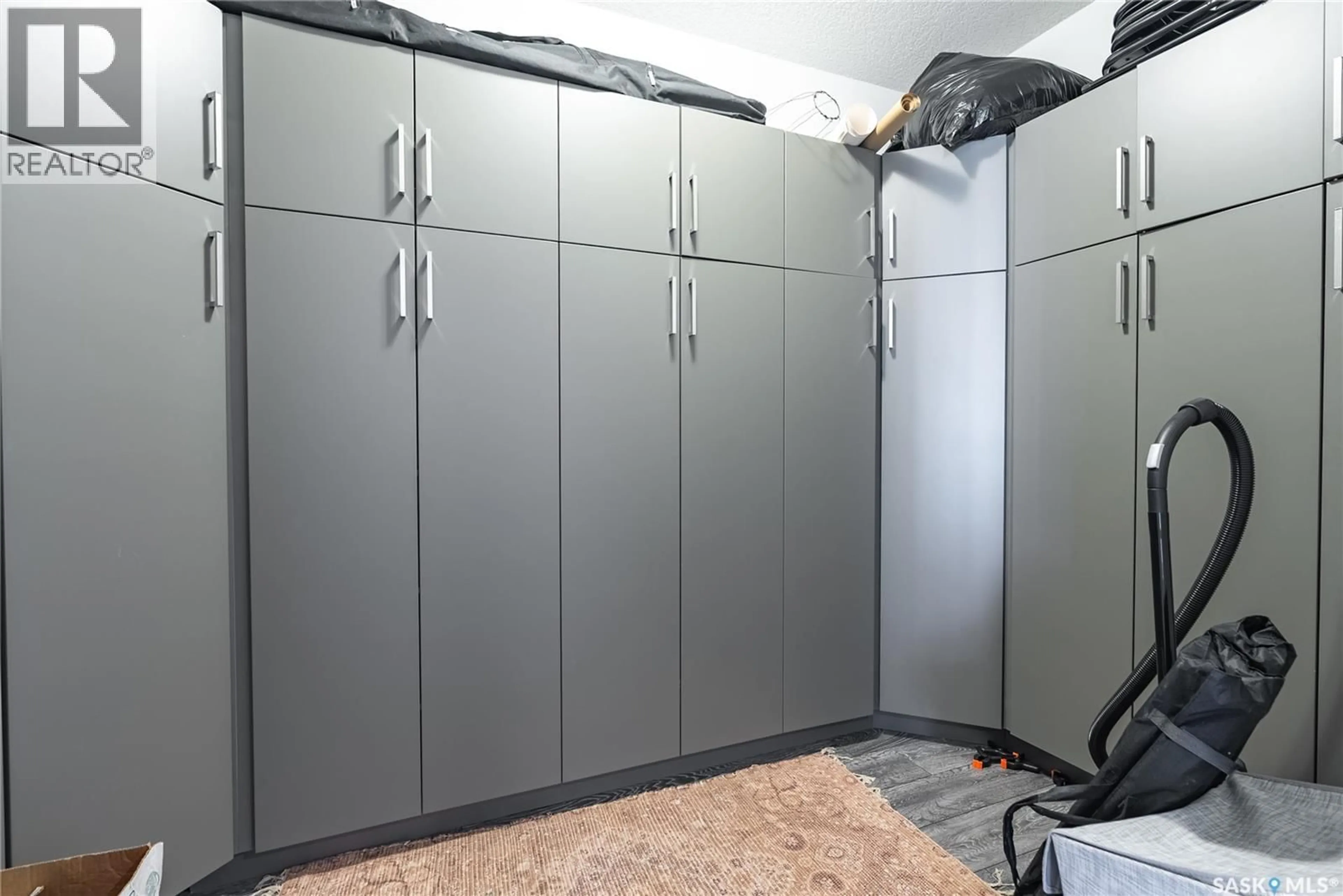 Storage room or clothes room or walk-in closet for S - 304 409 B AVENUE, Saskatoon Saskatchewan S7M1M7