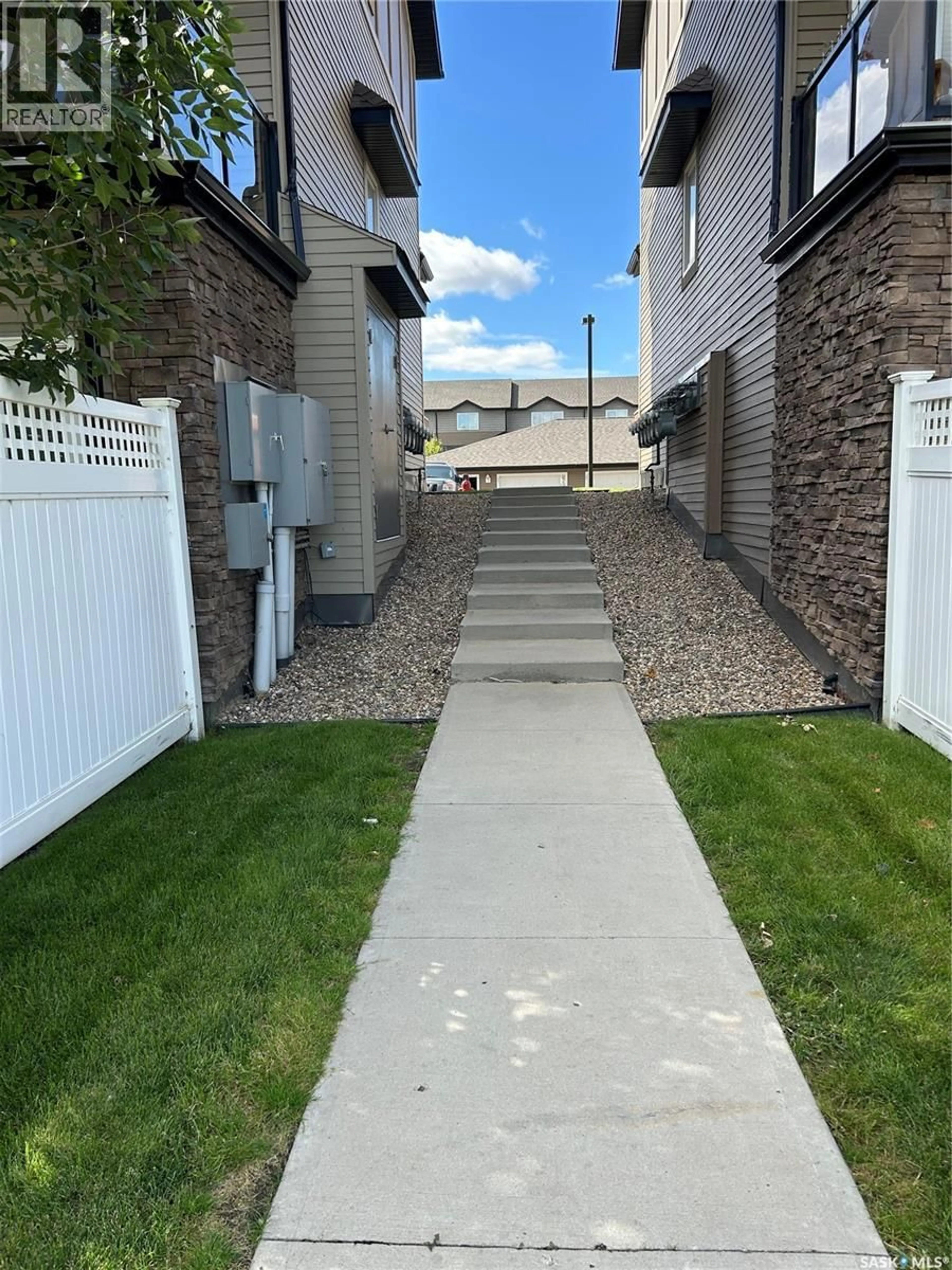 Unknown for 110 - 505 SHILLINGTON CRESCENT, Saskatoon Saskatchewan S7M3Z8