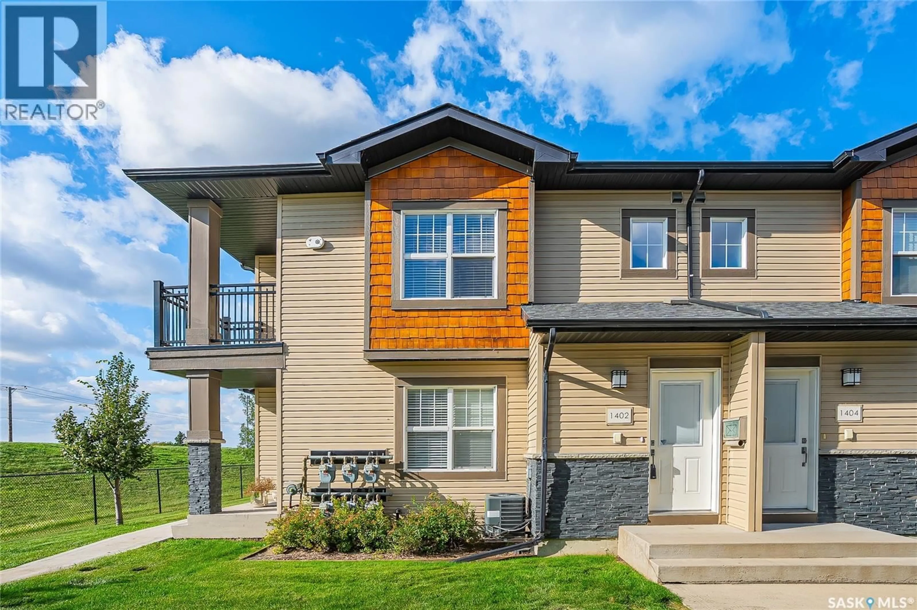 Home with vinyl exterior material, unknown for 1015 - 1402 PATRICK CRESCENT, Saskatoon Saskatchewan S7W0M1