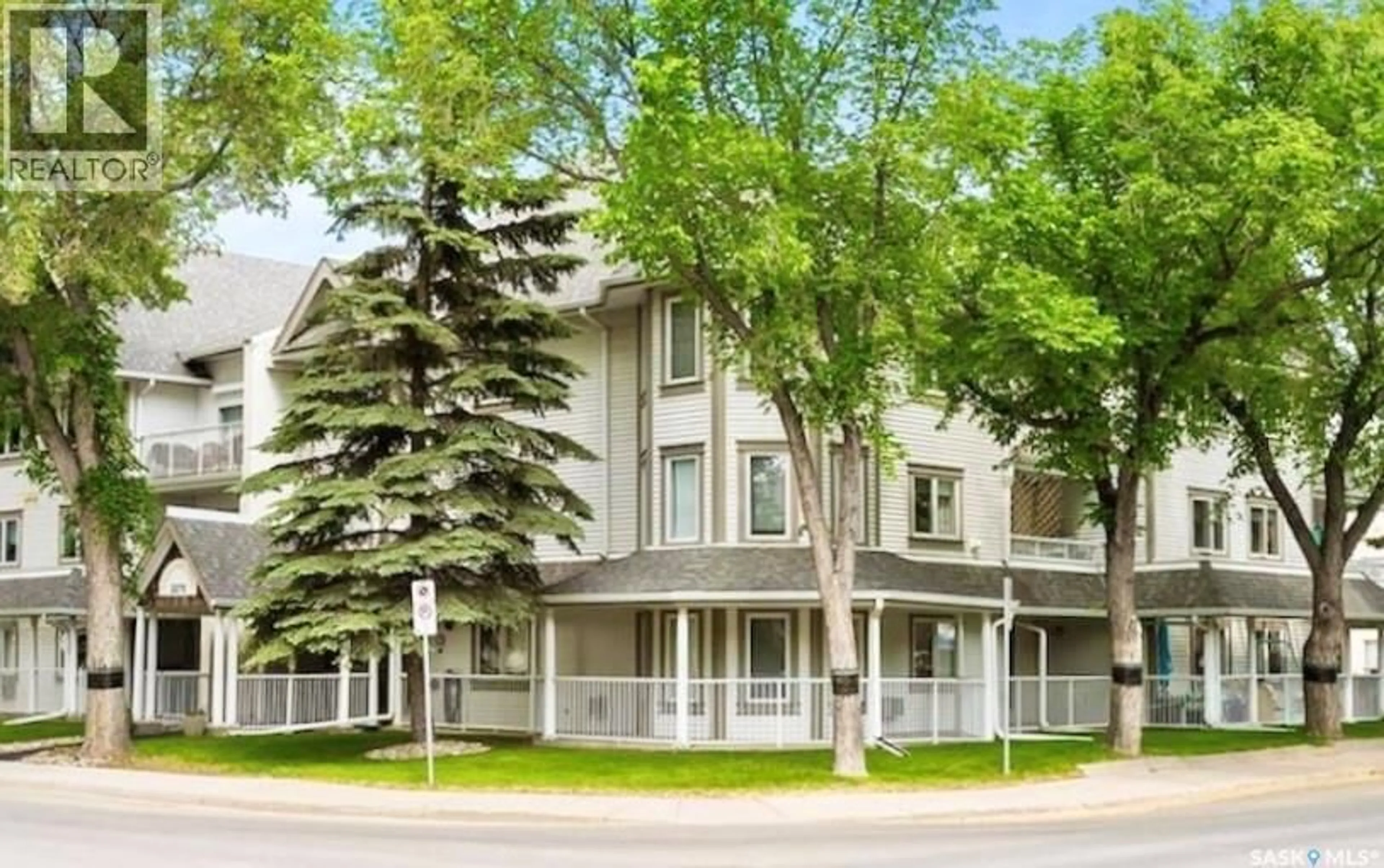 Home with vinyl exterior material, unknown for 204 - 2275 MCINTYRE STREET, Regina Saskatchewan S4P2S1