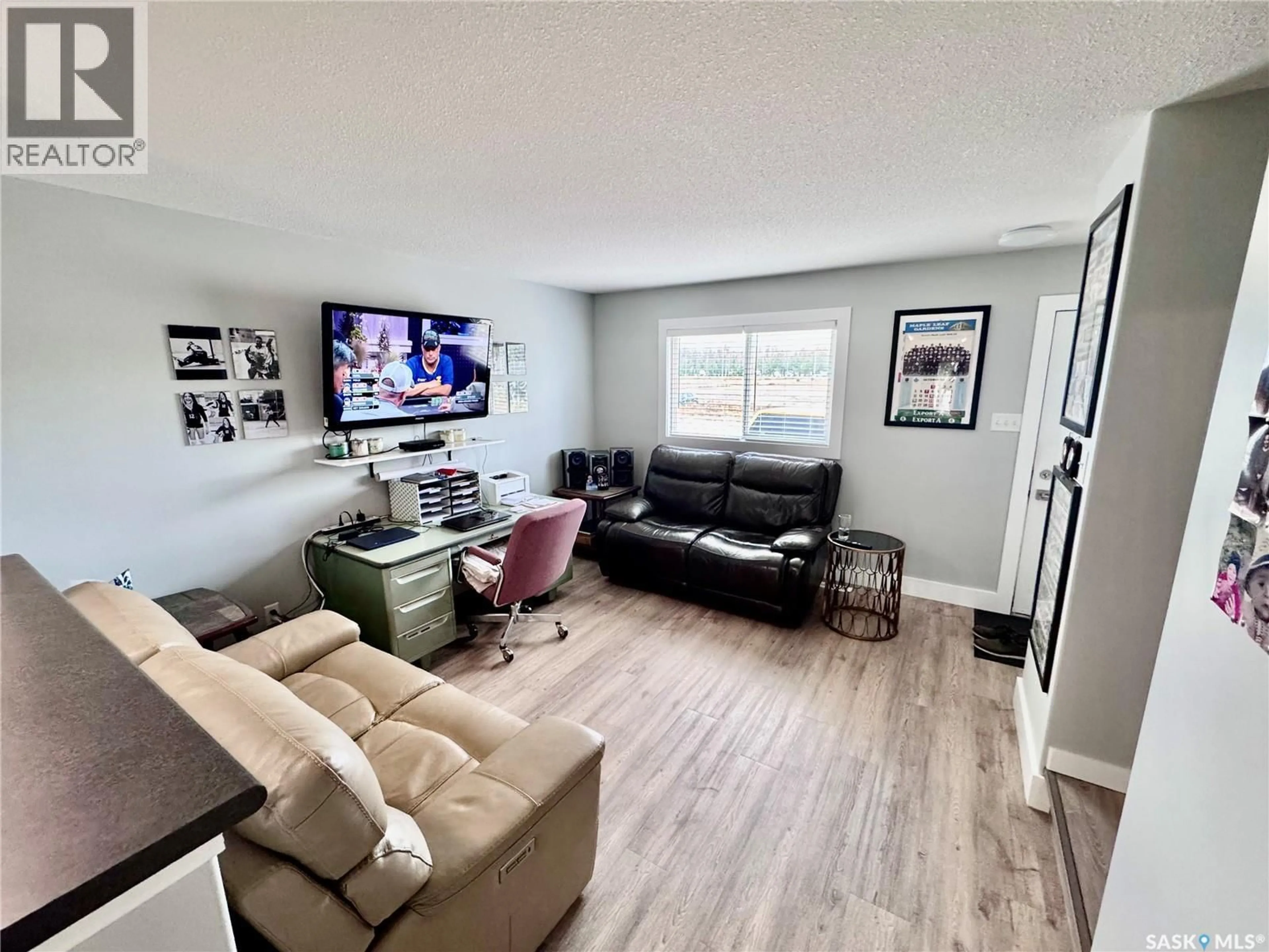 Living room with furniture, unknown for 851 - 307 CHESTER ROAD, Moose Jaw Saskatchewan S6J0A4