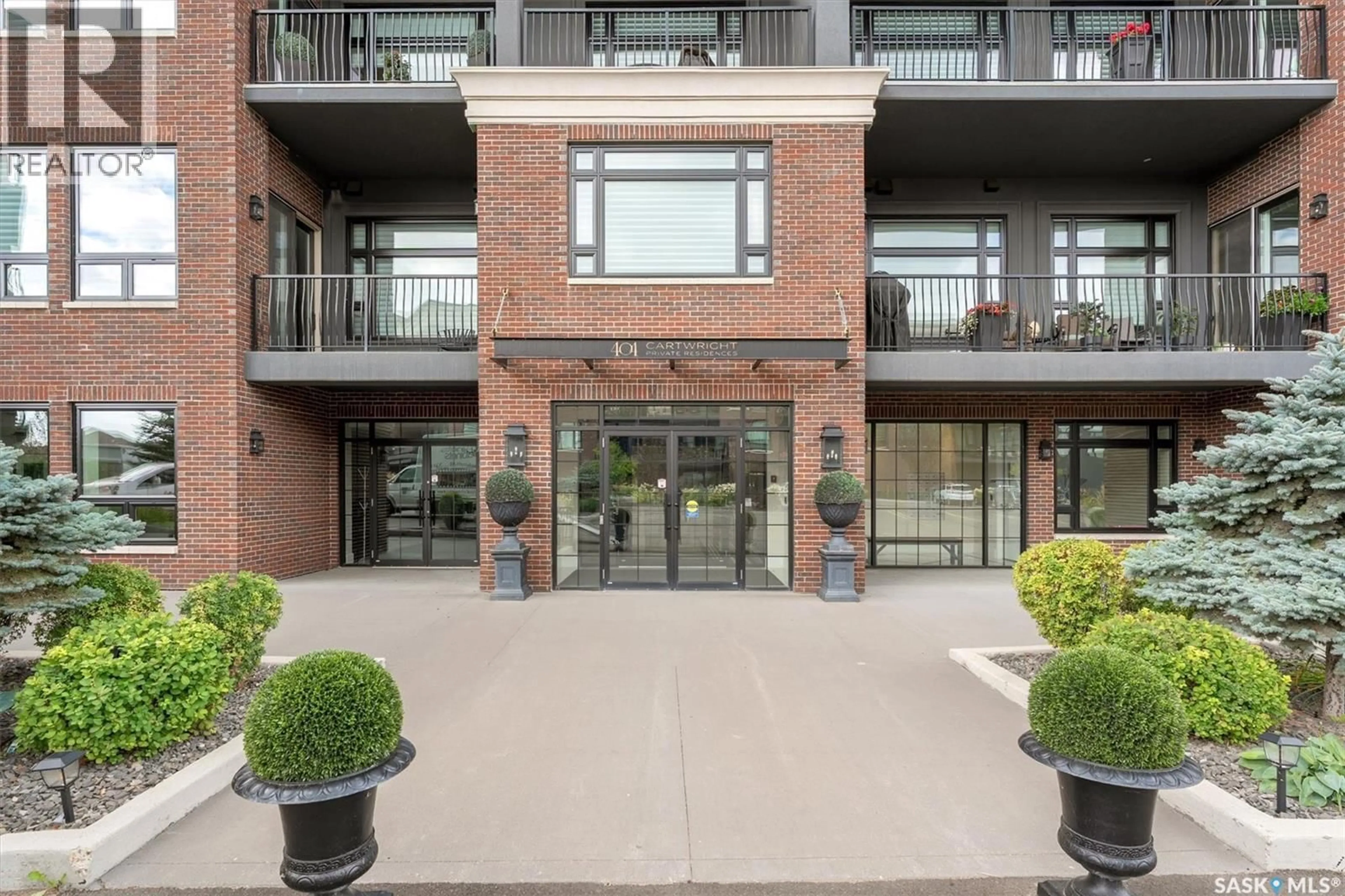 Indoor foyer for 306 - 404 CARTWRIGHT STREET, Saskatoon Saskatchewan S7T1A8