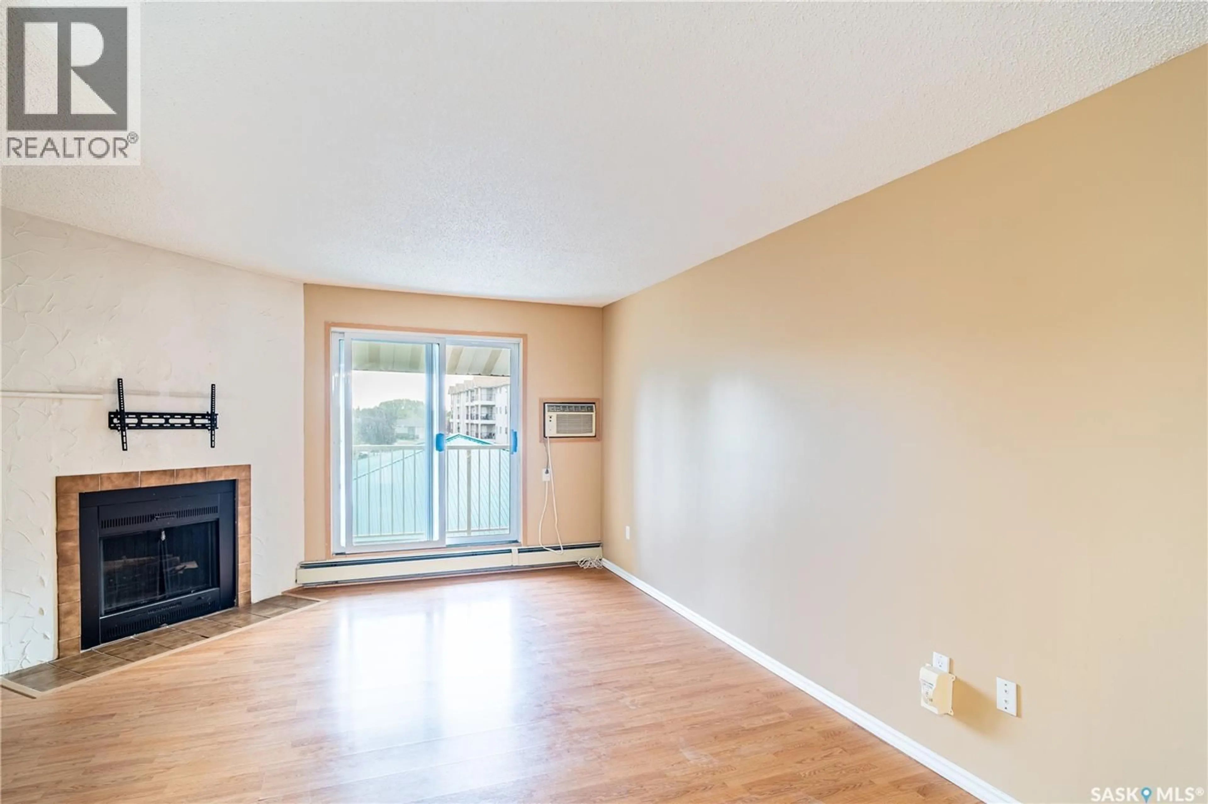 A pic of a room for 2410 - 418 HESELTINE ROAD, Regina Saskatchewan S4V1N9