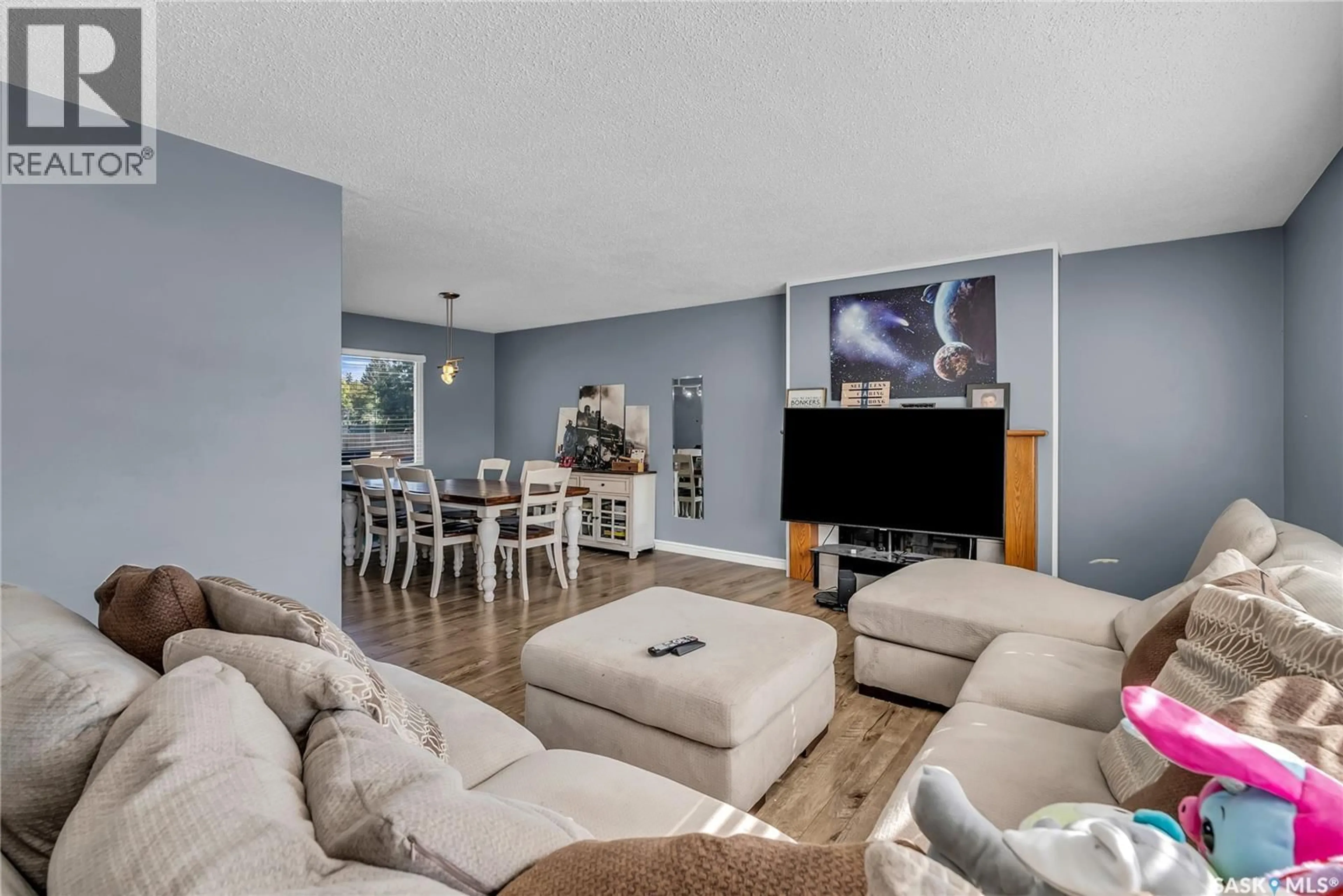 Living room with furniture, unknown for 15 MOXON CRESCENT, Saskatoon Saskatchewan S7H3B8