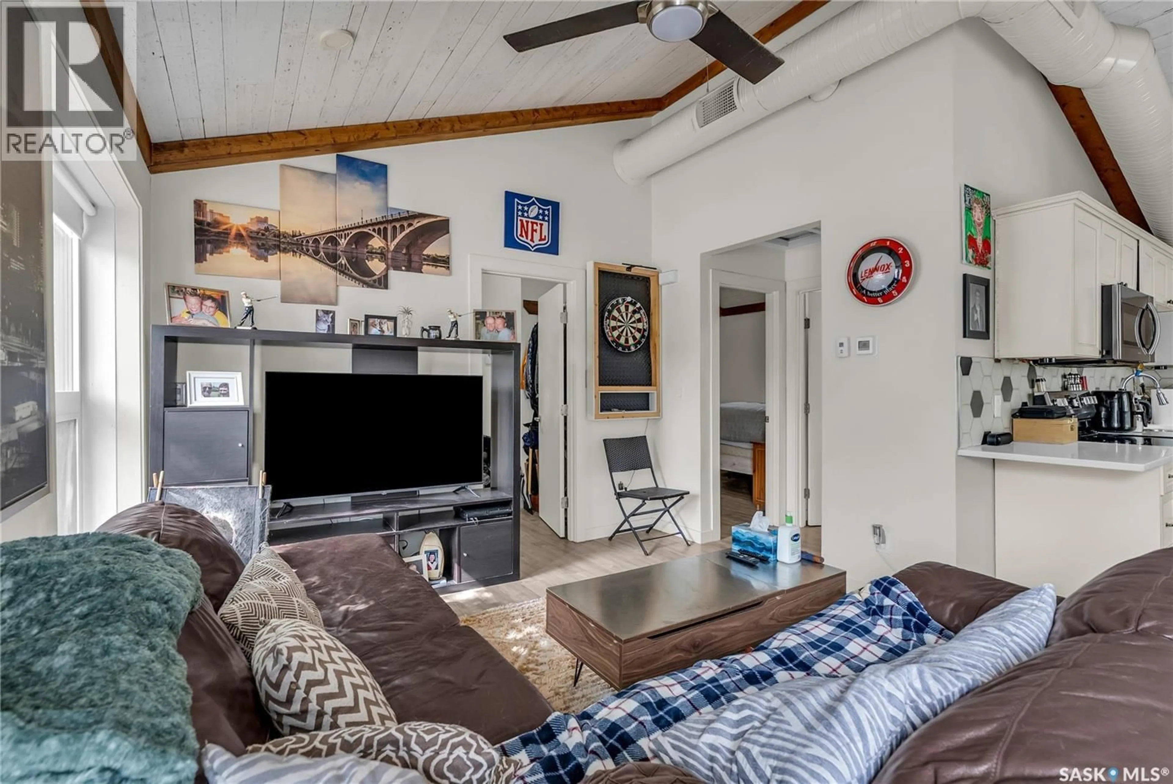 Home theater for 12 CONNAUGHT PLACE, Saskatoon Saskatchewan S7L1C7