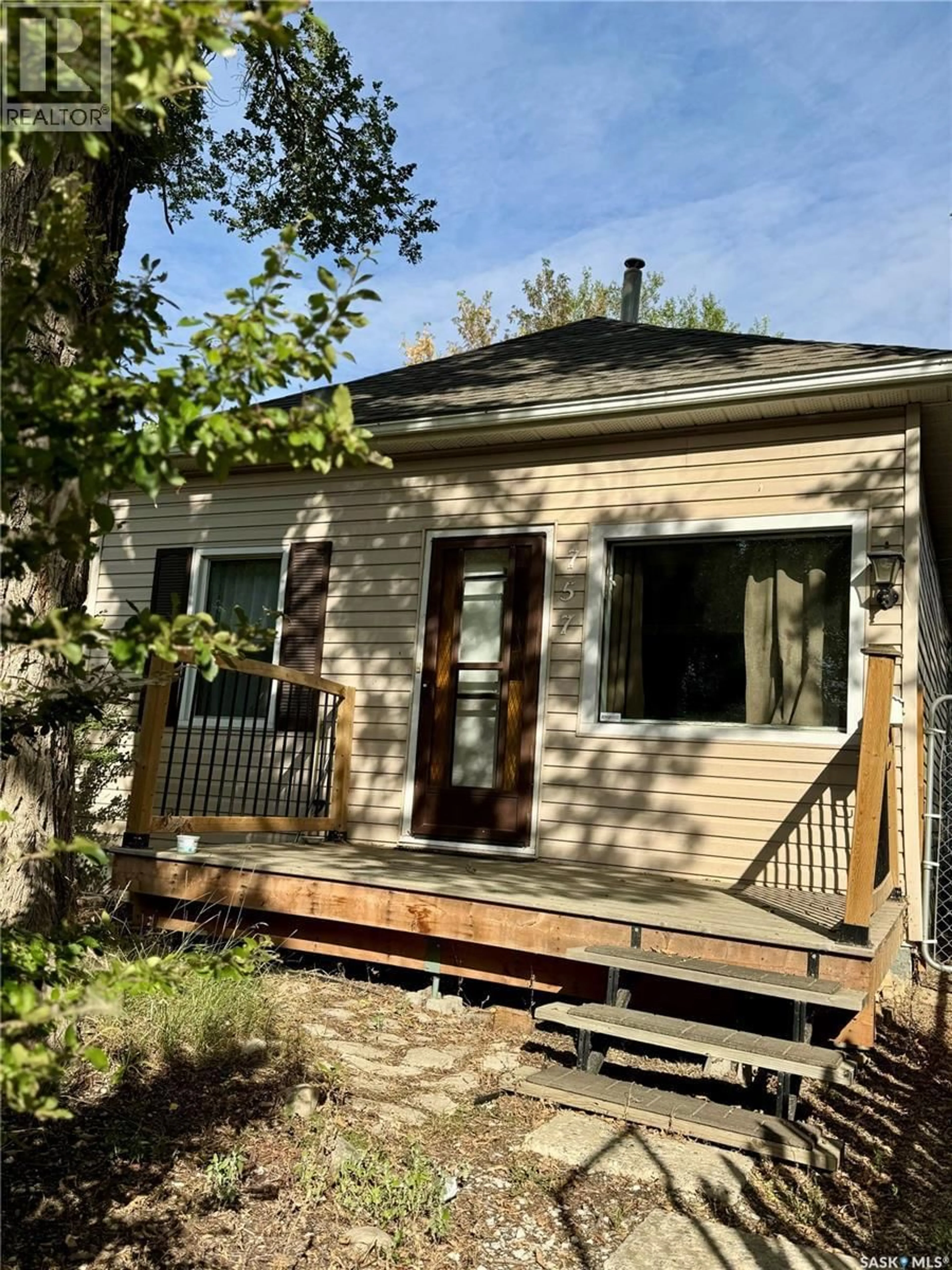 Home with vinyl exterior material, street for 757 PASQUA STREET, Regina Saskatchewan S4T4K6