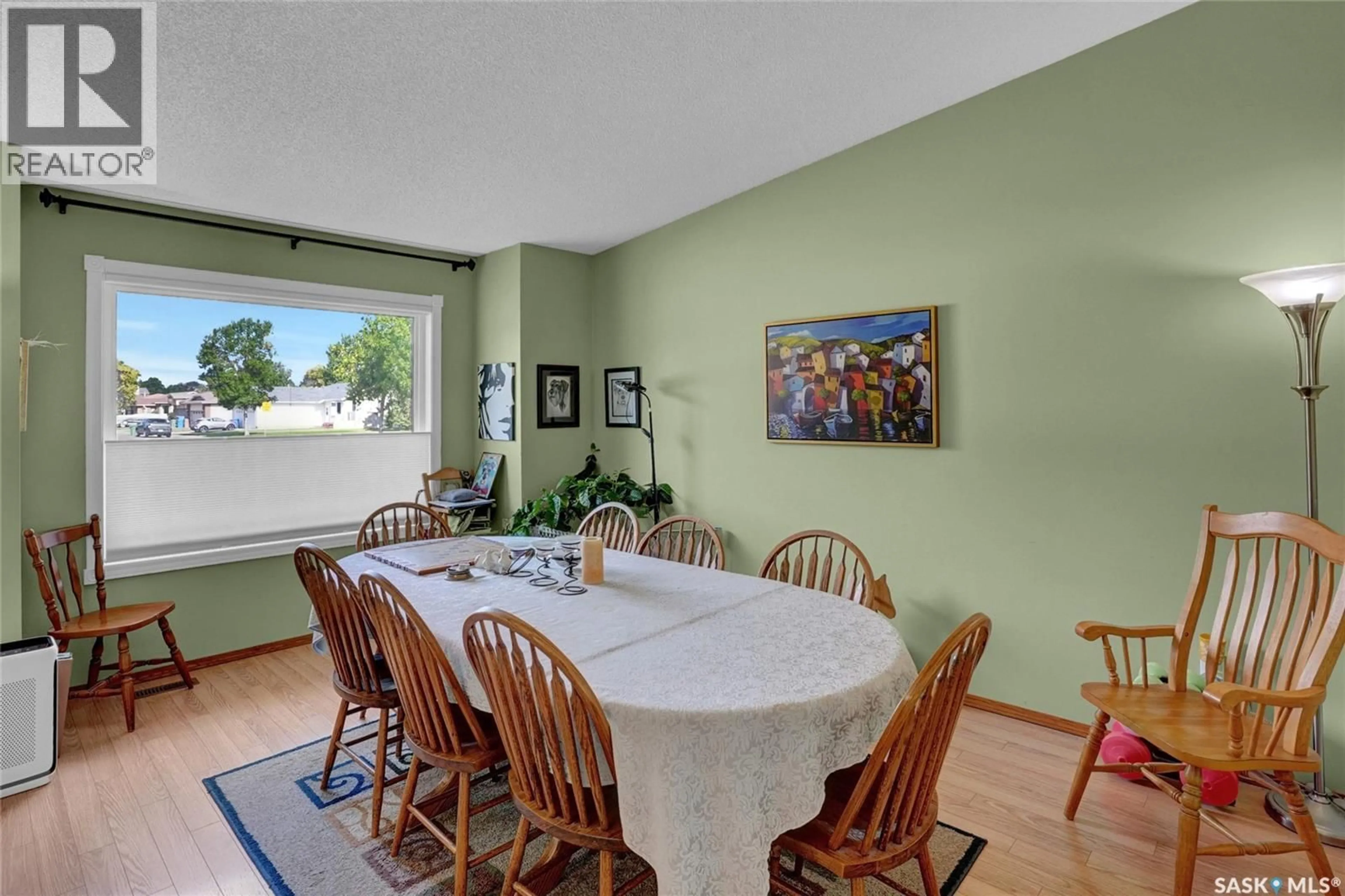 Dining room, ceramic/tile floor for 3556 ALMOND GROVE, Regina Saskatchewan S4V2R2