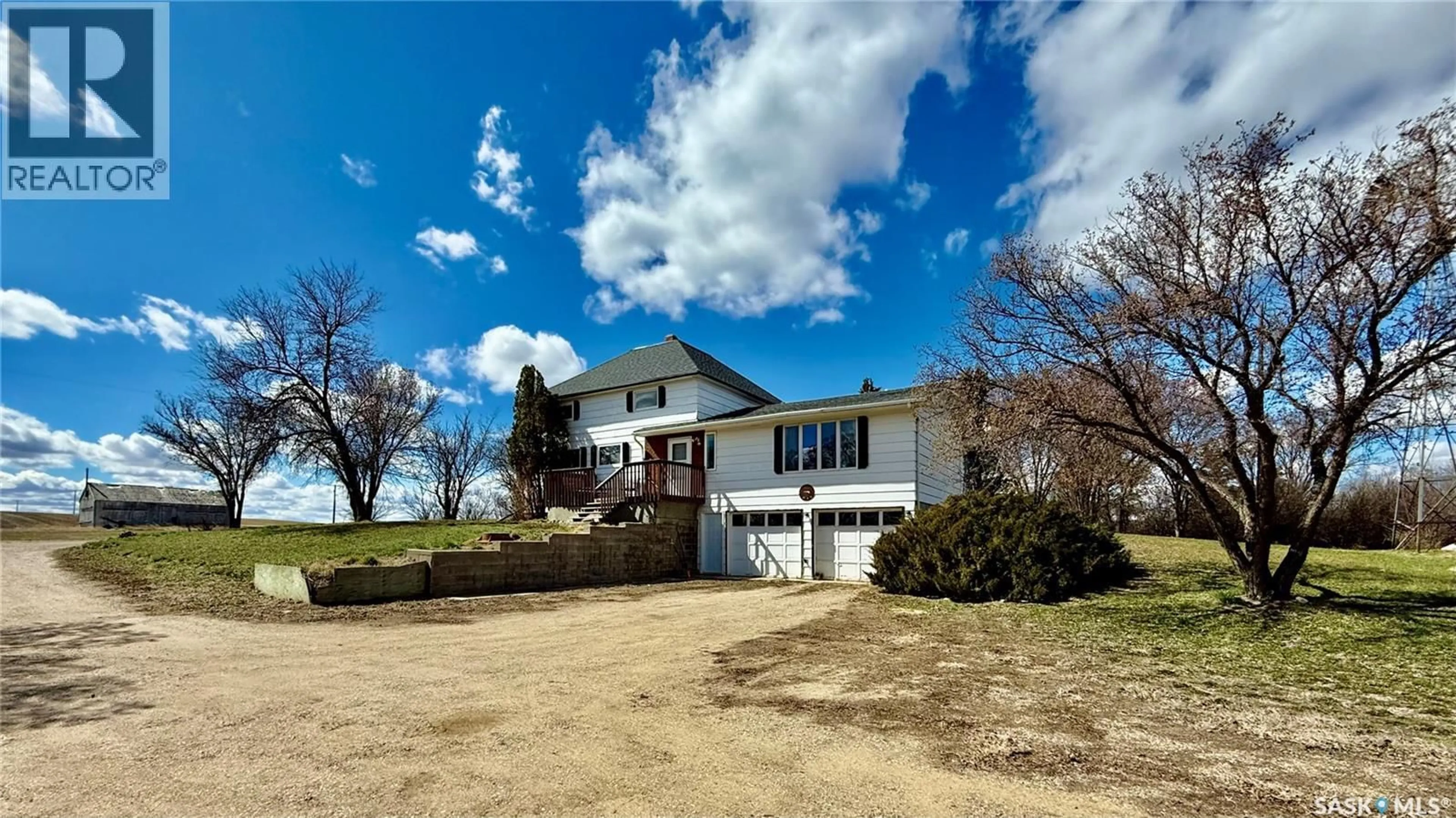 A pic from outside/outdoor area/front of a property/back of a property/a pic from drone, unknown for RM OF SASKATCHEWAN LANDING ACREAGE, Saskatchewan Landing Rm No.167 Saskatchewan S9H3P7