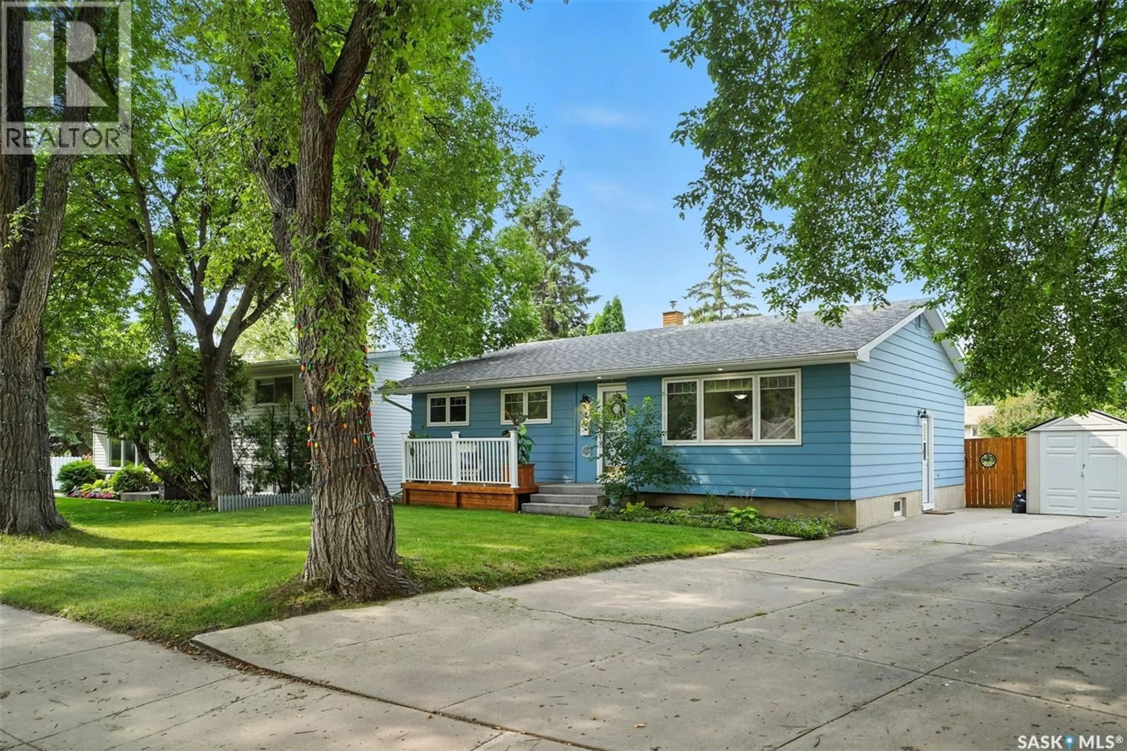 Home with vinyl exterior material, street for 5 POTTER CRESCENT, Saskatoon Saskatchewan S7H3L2