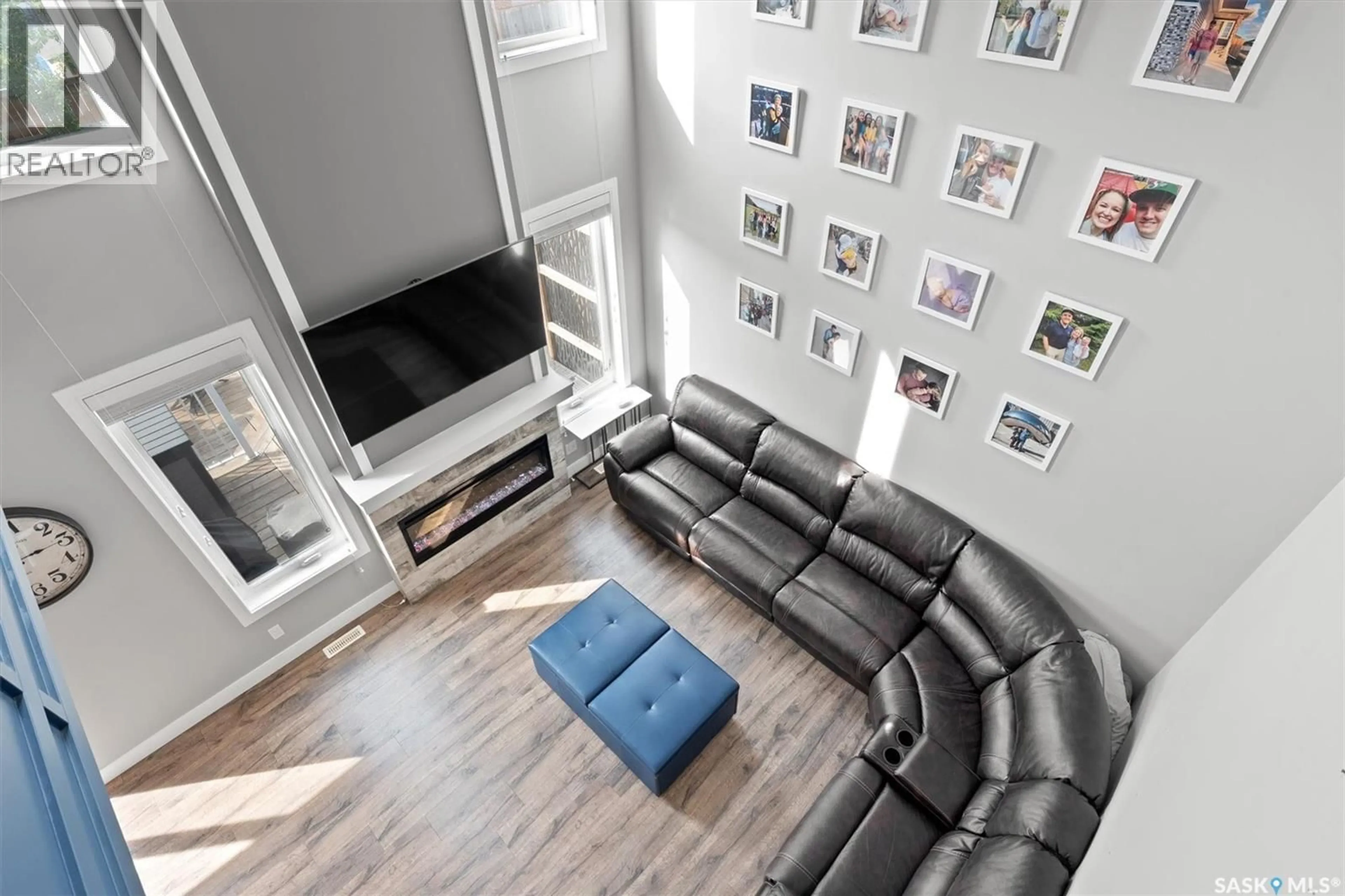 Living room with furniture, unknown for 858 CHILDERS RISE, Saskatoon Saskatchewan S7L6T9