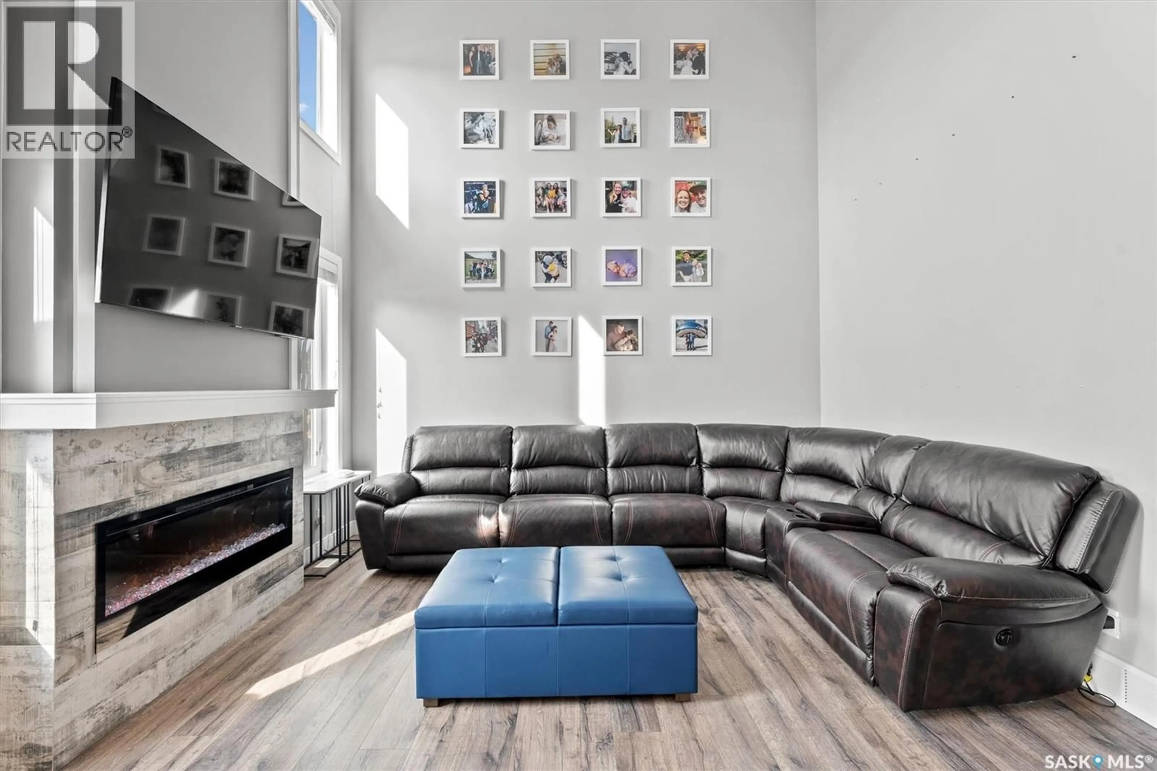 Home theater for 858 CHILDERS RISE, Saskatoon Saskatchewan S7L6T9