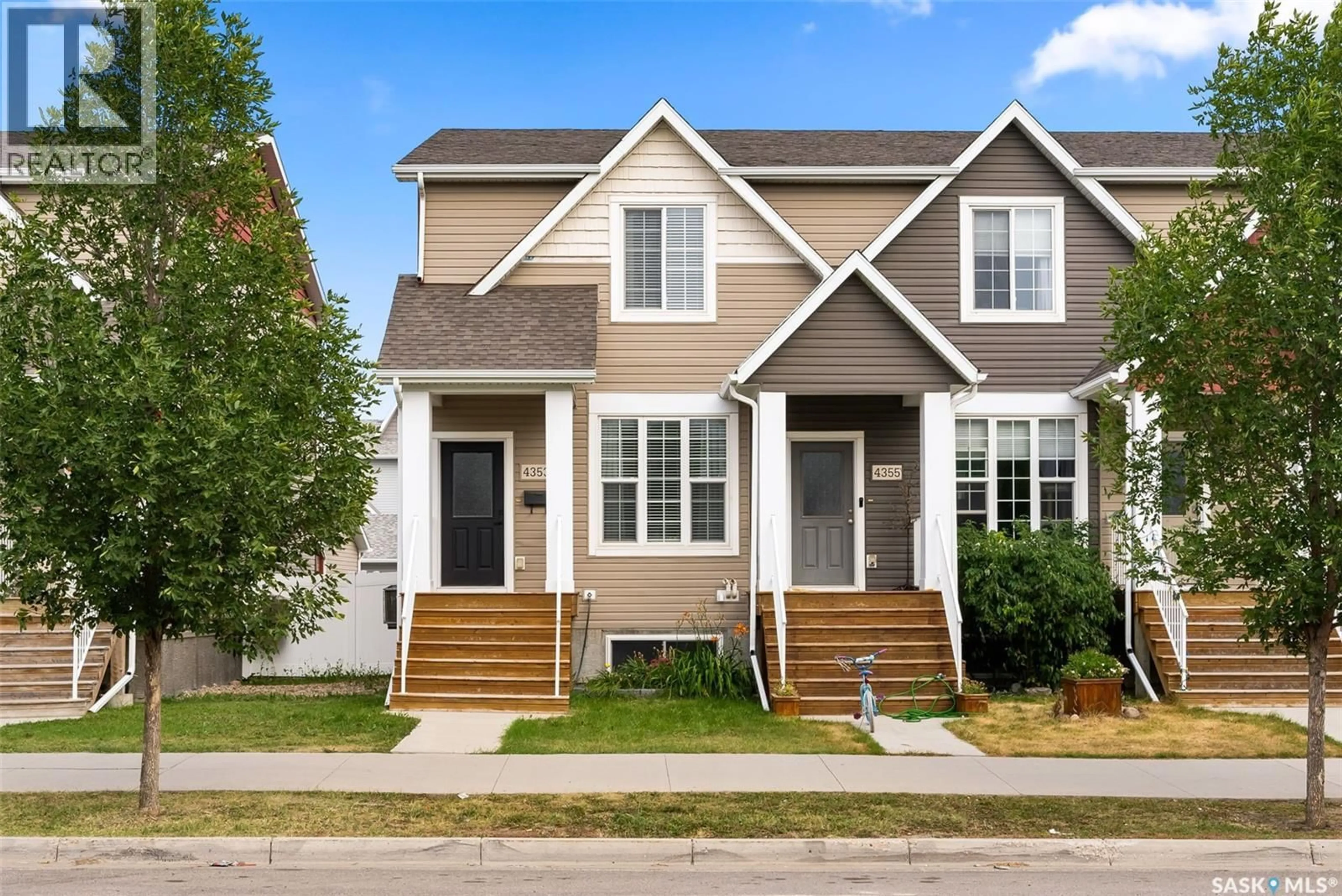 Home with vinyl exterior material, street for 4353 JAMES HILL ROAD, Regina Saskatchewan S4W0L4