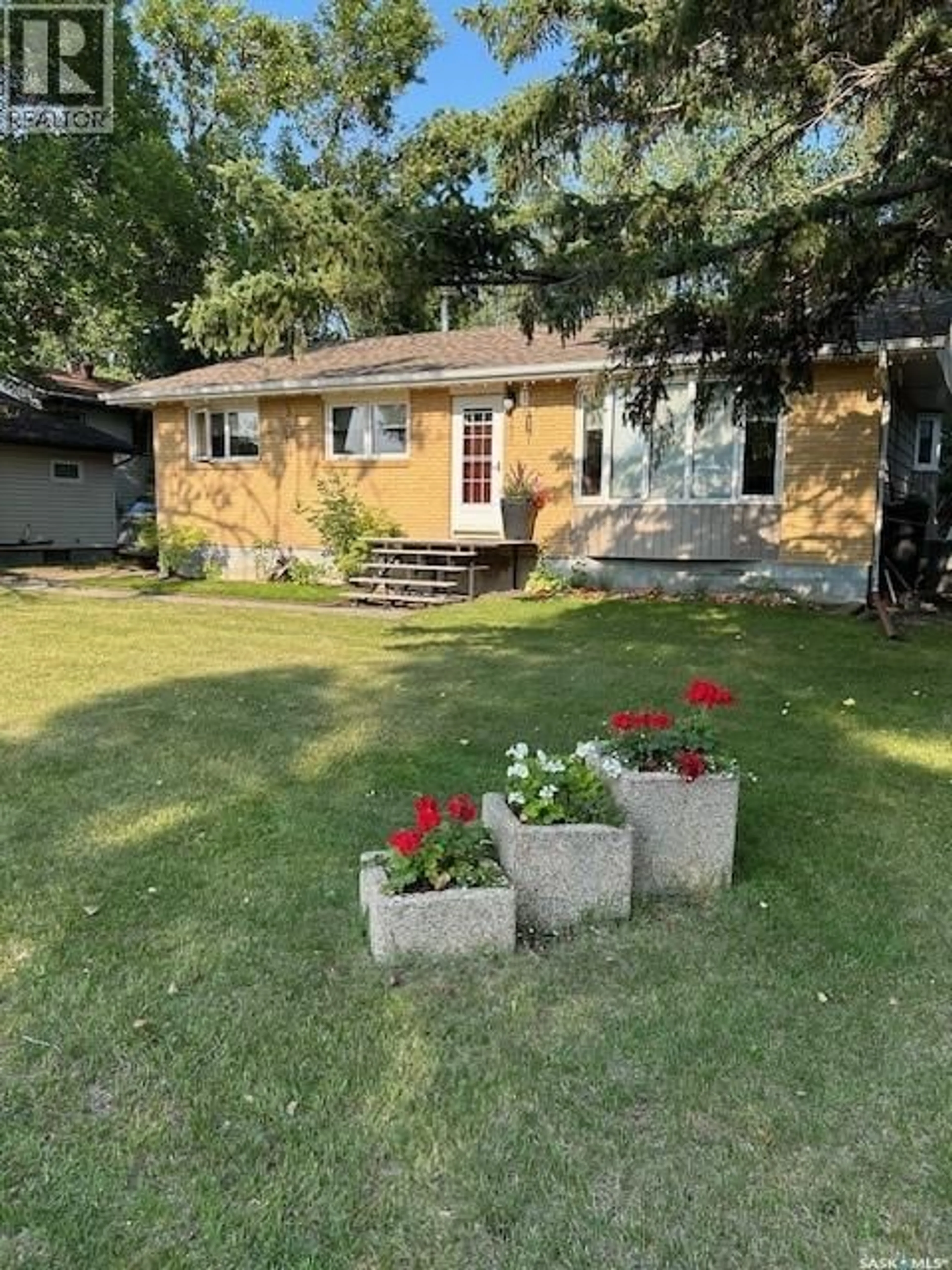 Unknown for 307 1ST STREET, Carnduff Saskatchewan S0C0S0