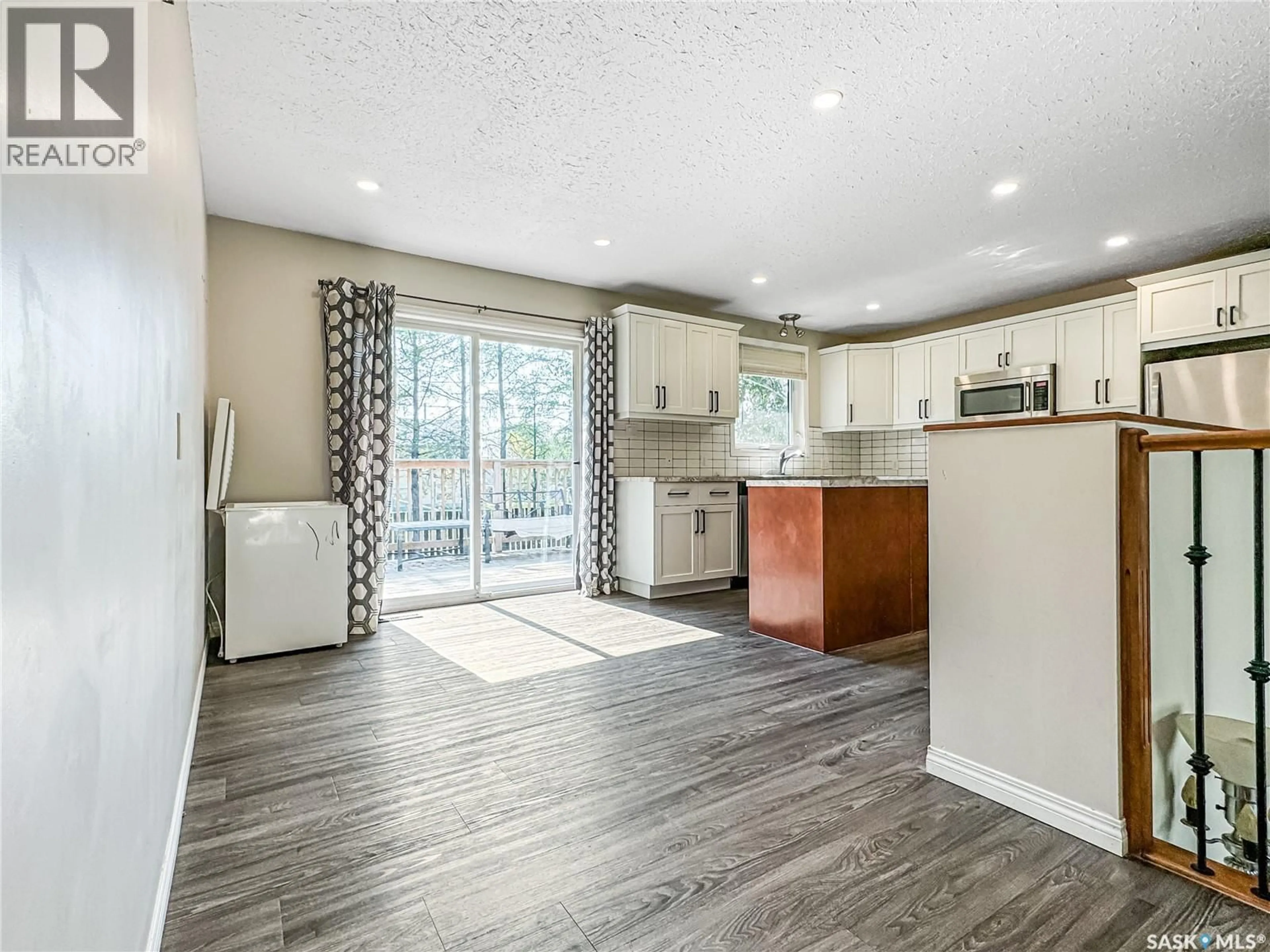 Open concept kitchen, unknown for 308 FINLEY AVENUE, Cut Knife Saskatchewan S0M0N0