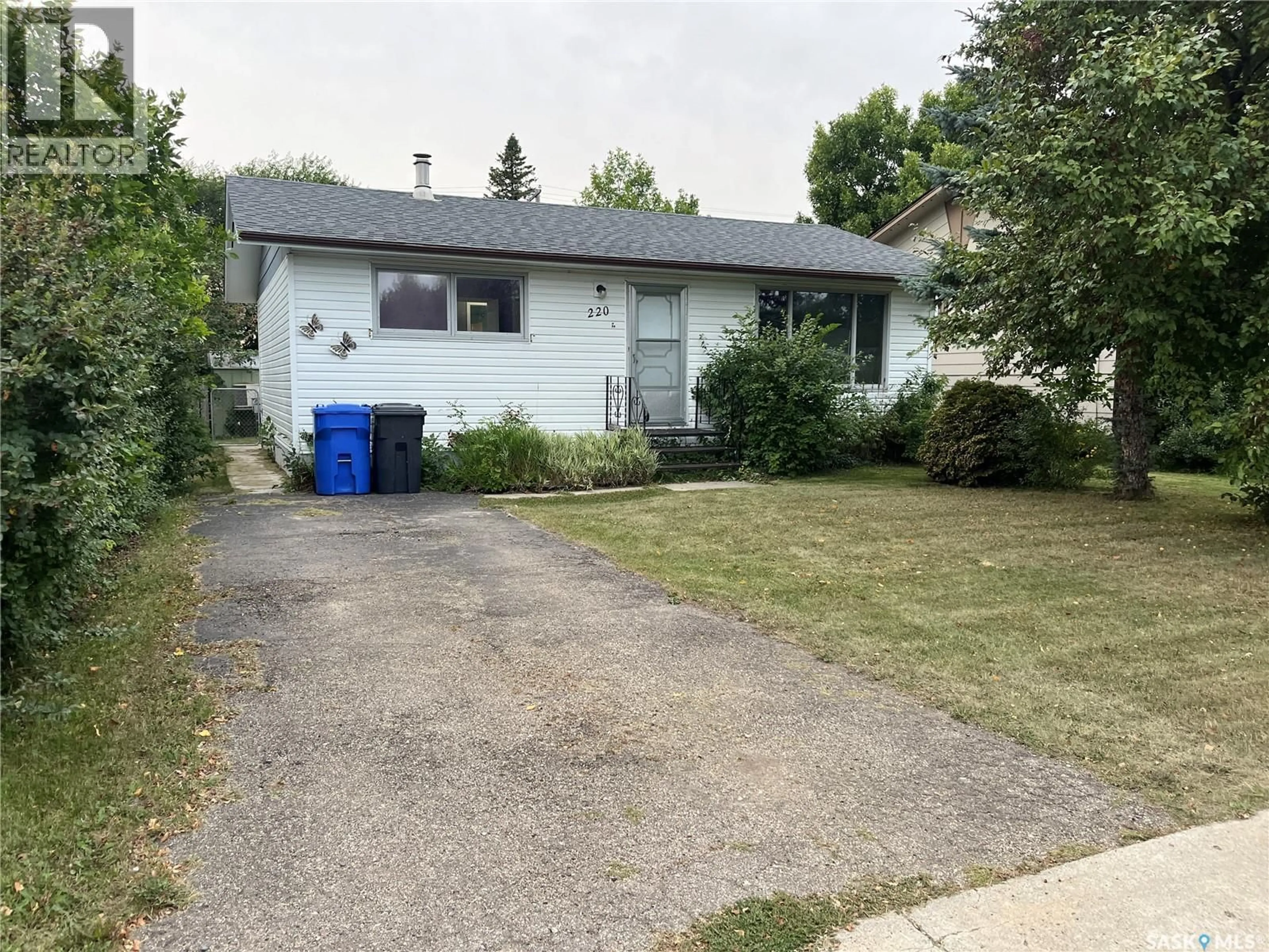 Home with vinyl exterior material, street for 220 KNOBEL STREET, Foam Lake Saskatchewan S0A1A0