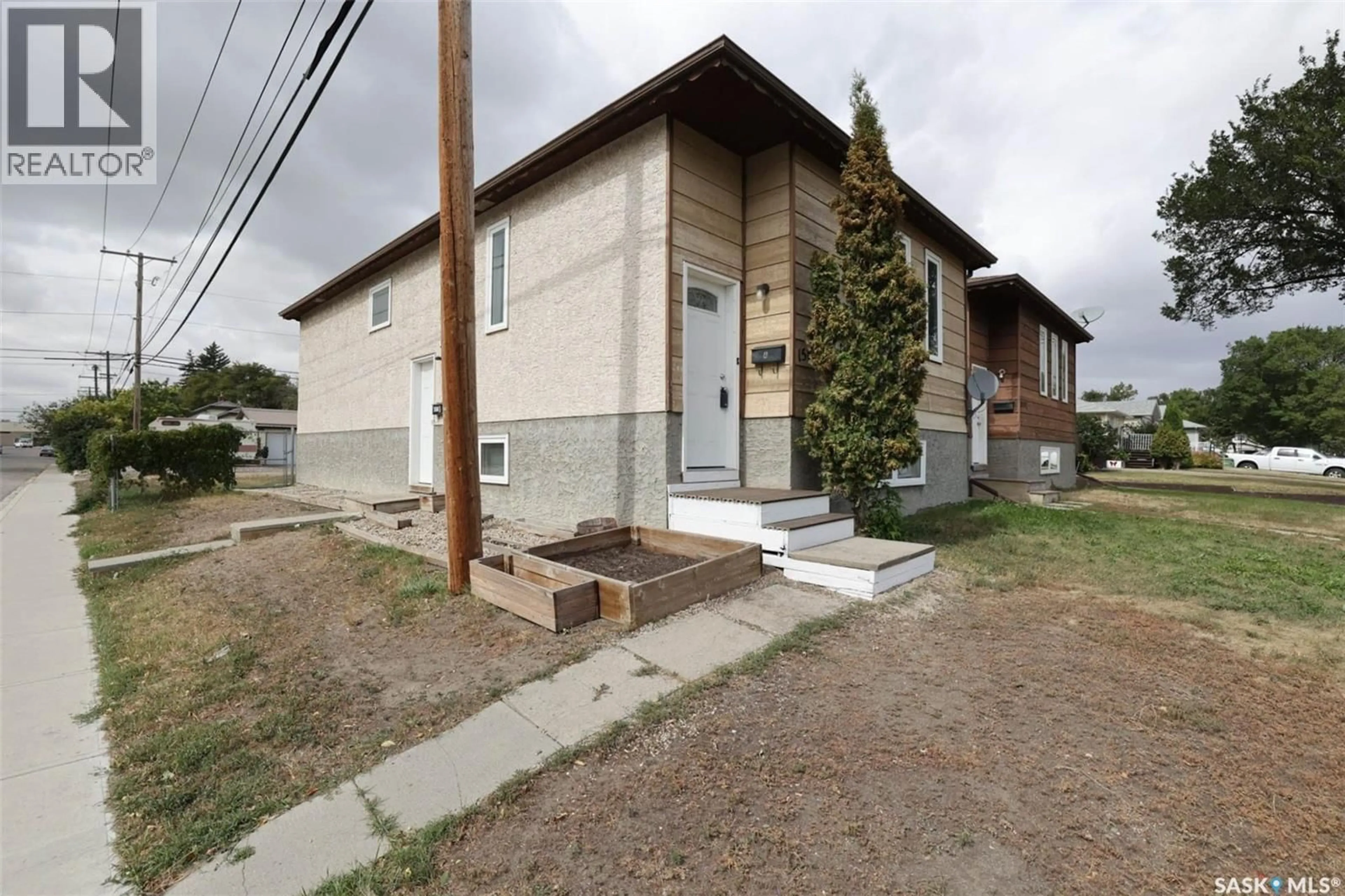 Unknown for 1580 LACON STREET, Regina Saskatchewan S4N1Z4