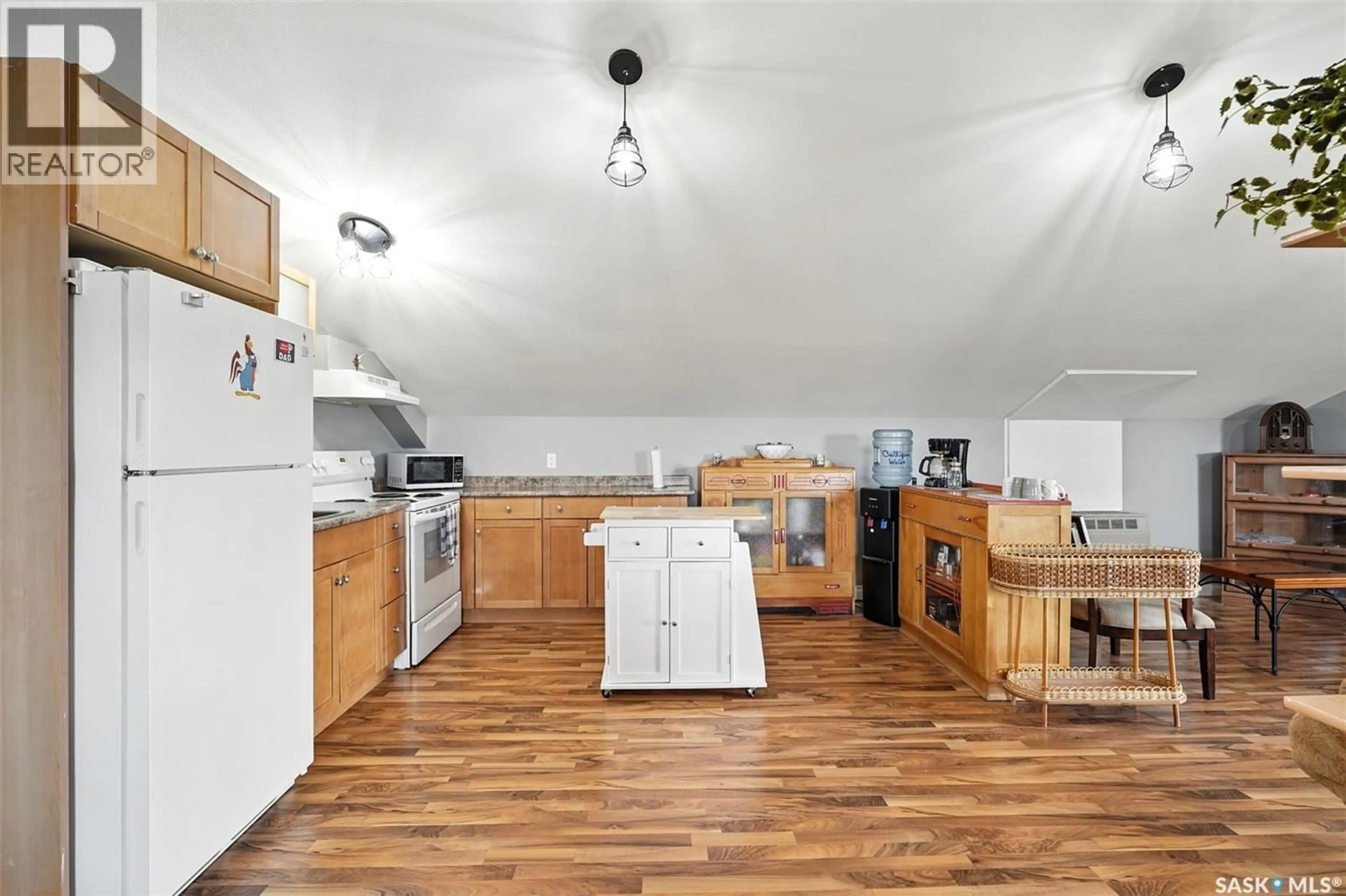 Standard kitchen, unknown for 32 HIDDEN RIDGE BEND, Corman Park Rm No. 344 Saskatchewan S7K3J8