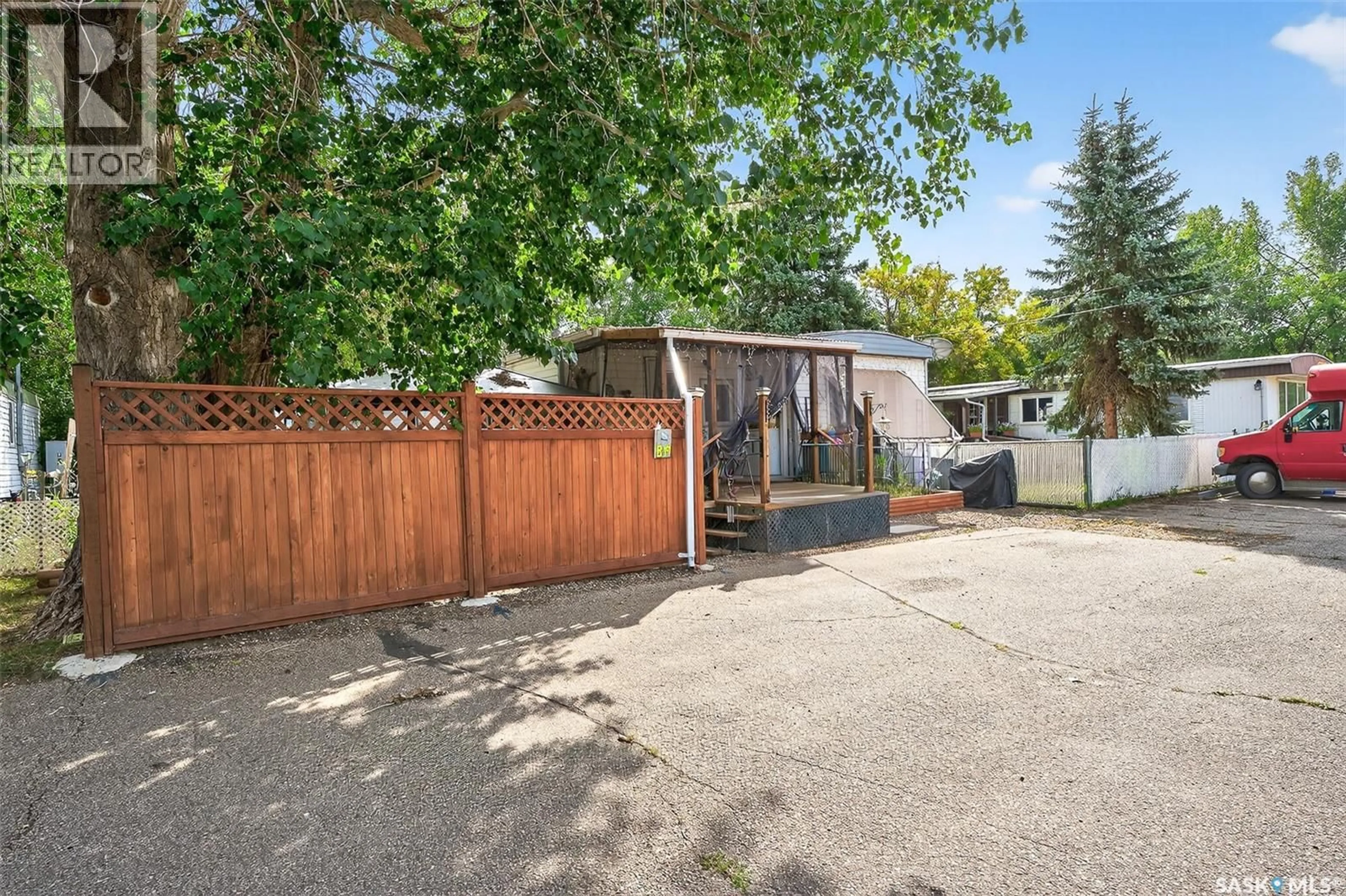 A pic from outside/outdoor area/front of a property/back of a property/a pic from drone, street for B19 - 1455 9TH AVENUE, Moose Jaw Saskatchewan S6H1C6