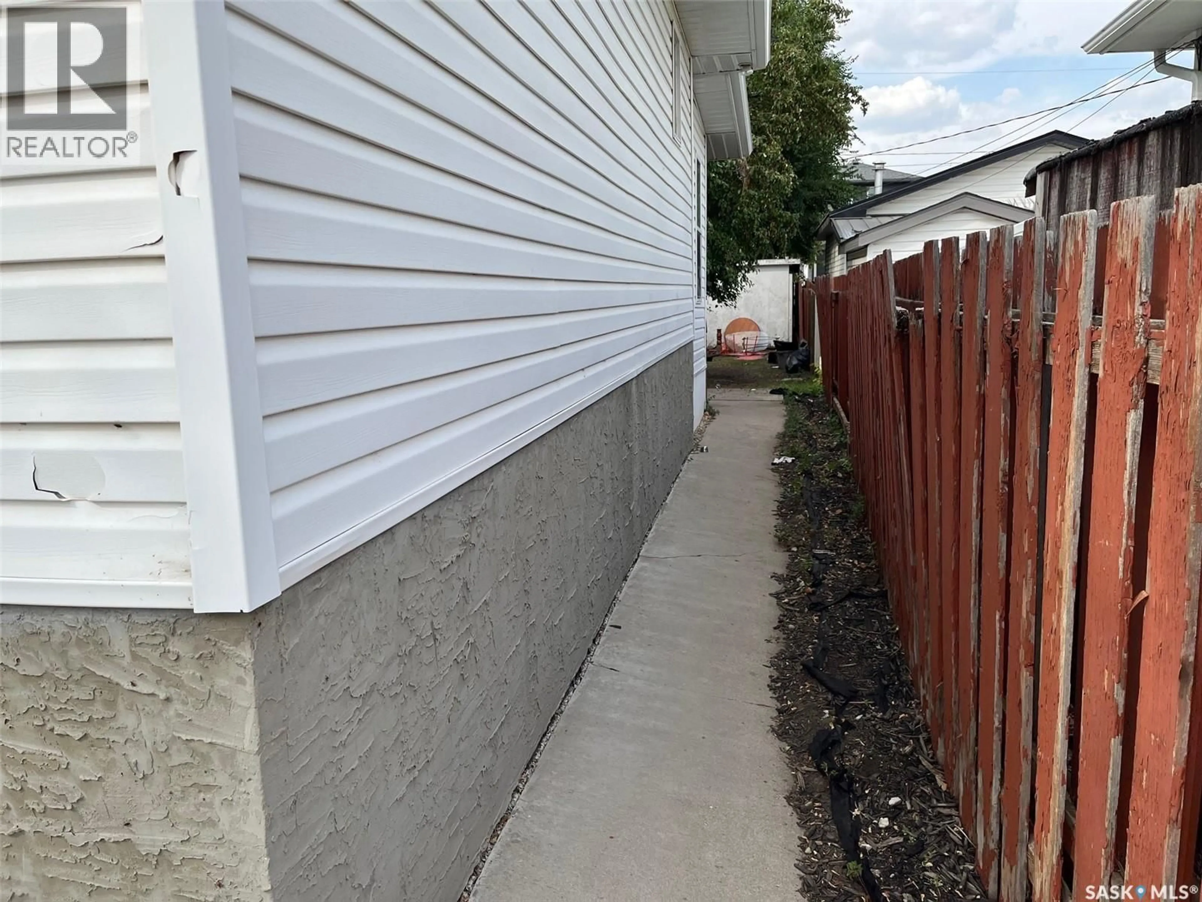 Unknown for 1024 HASTINGS STREET, Moose Jaw Saskatchewan S6H5R8