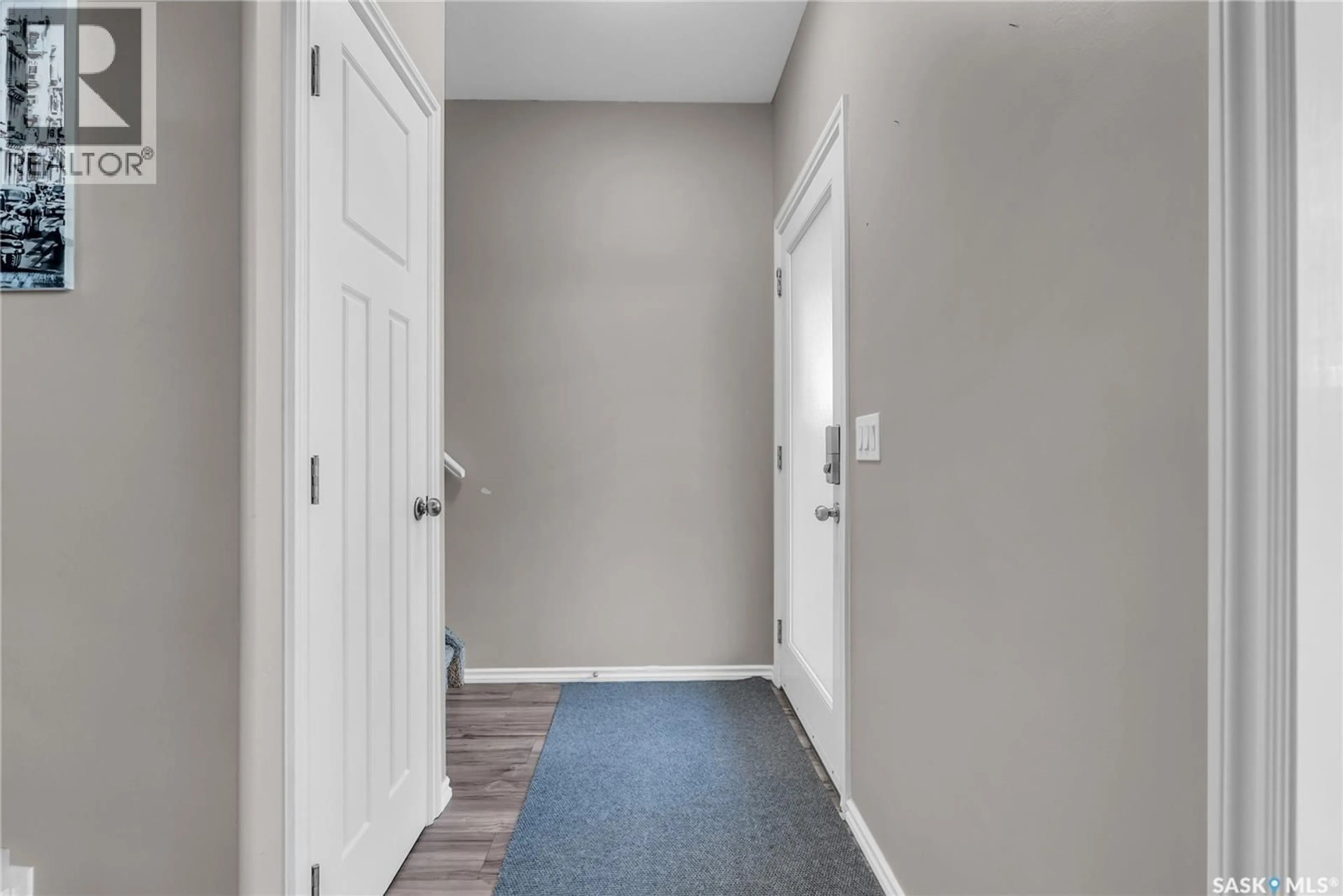 Indoor entryway for 343 WILLOWGROVE LANE, Saskatoon Saskatchewan S7W0H5