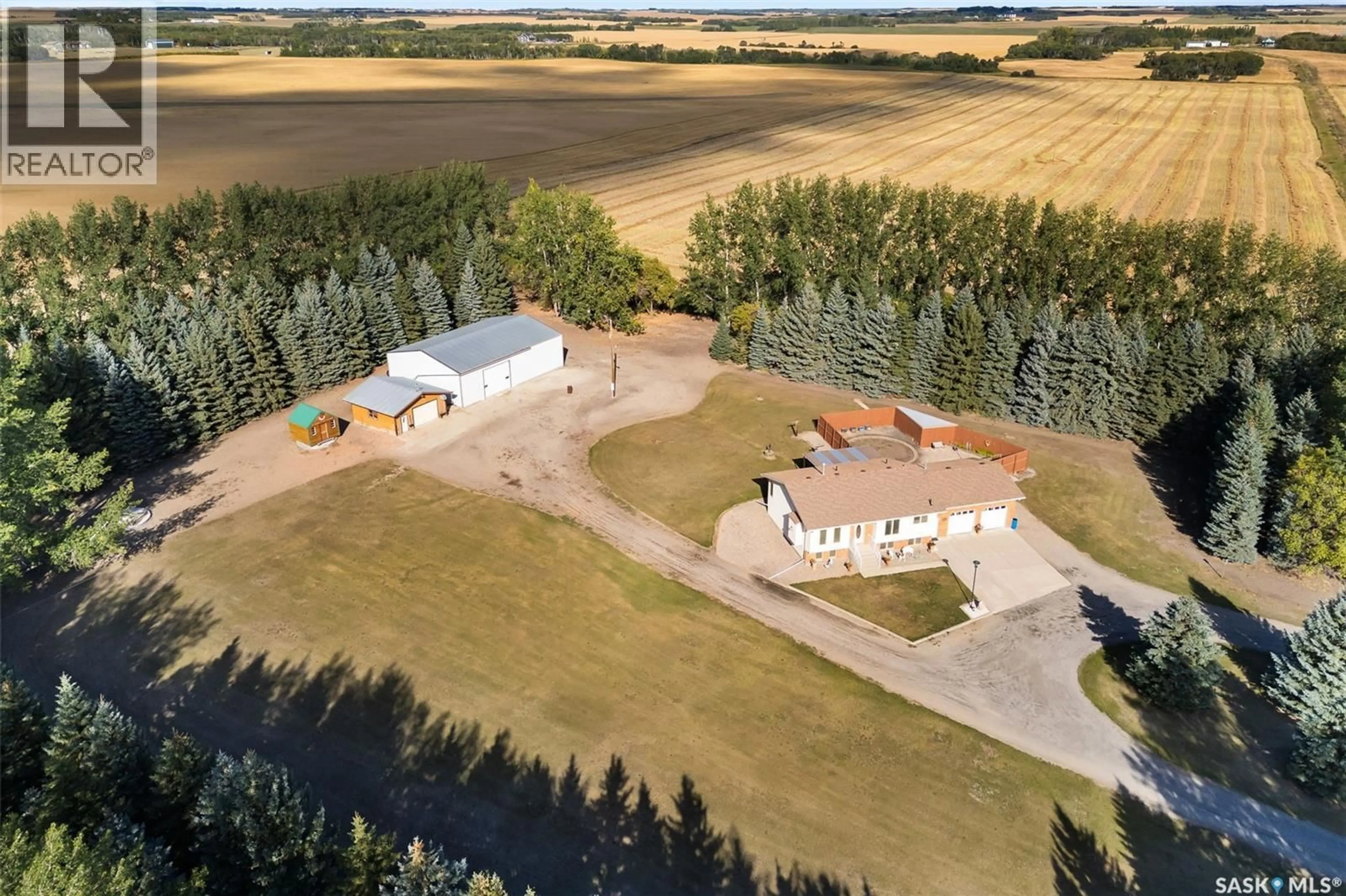 A pic from outside/outdoor area/front of a property/back of a property/a pic from drone, building for ZEHNER ACREAGE, Edenwold Rm No.158 Saskatchewan S0G5K0