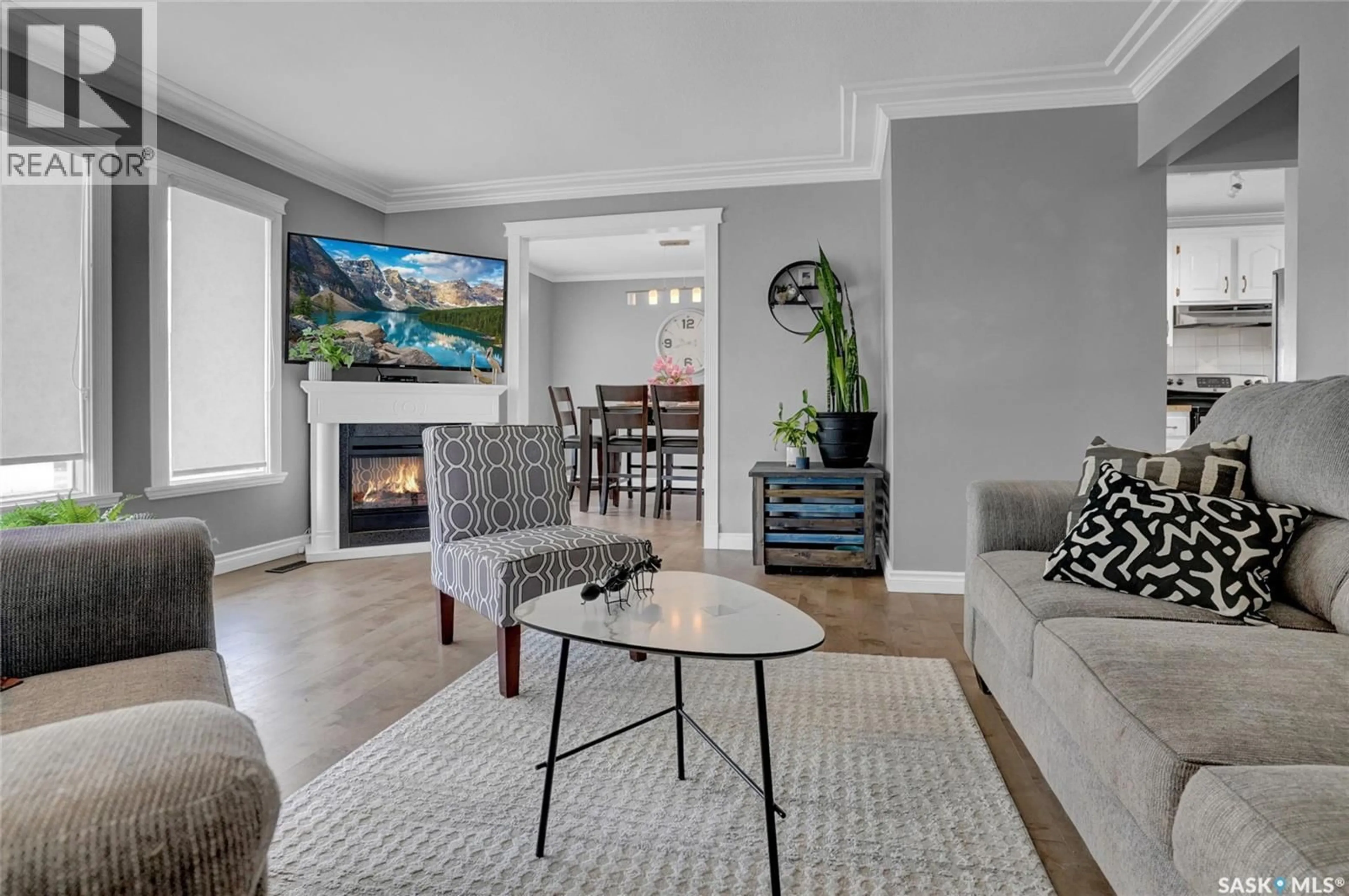 Living room with furniture, unknown for 750 15TH AVENUE, Moose Jaw Saskatchewan S6H7P6
