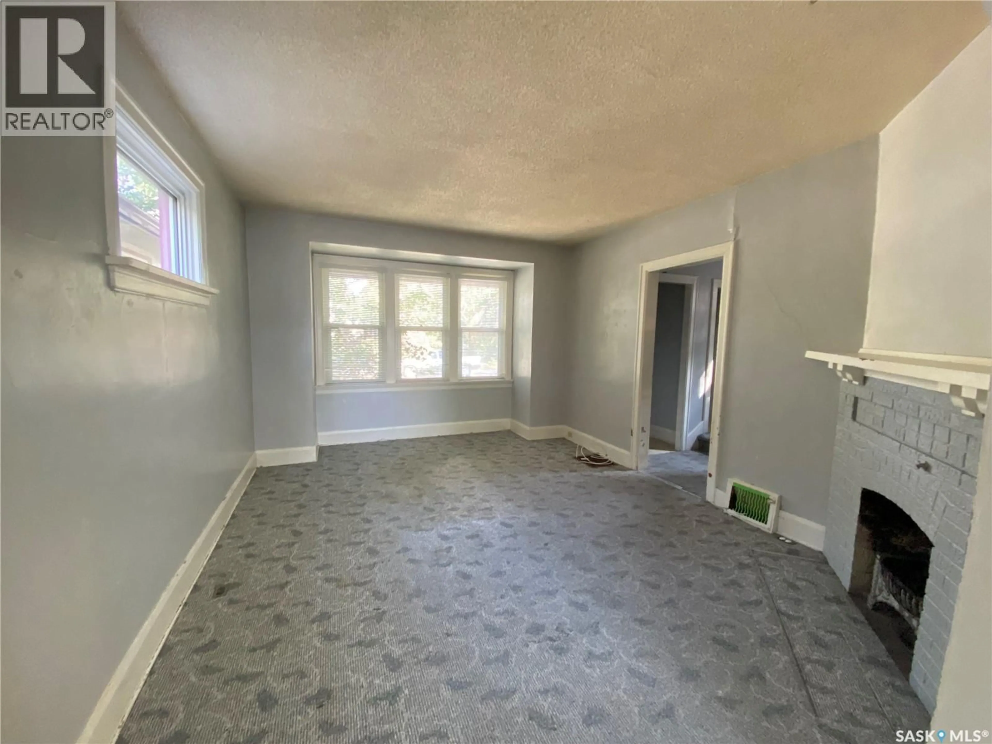 A pic of a room for 2460 WALLACE STREET, Regina Saskatchewan S4N4B3
