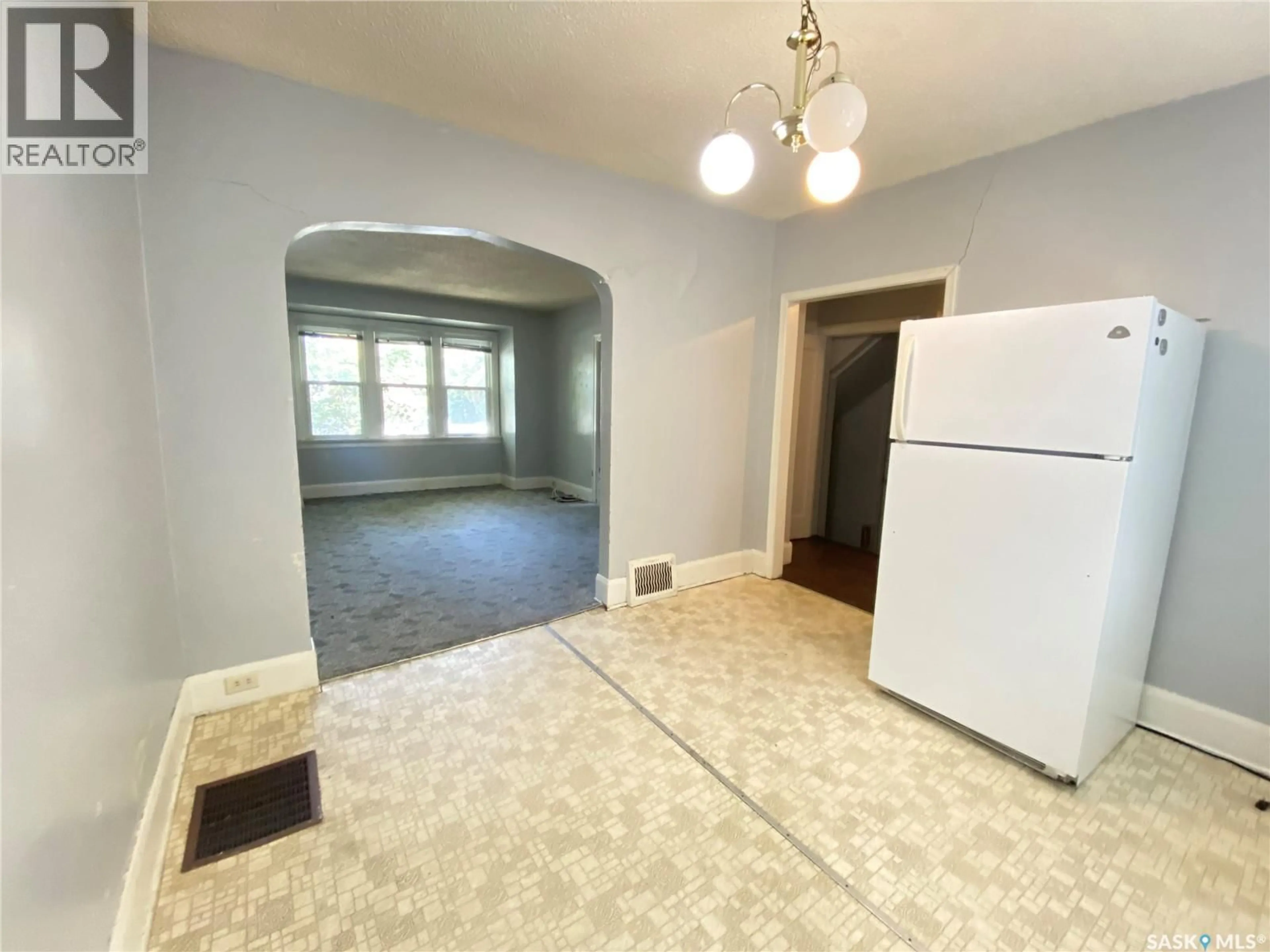 A pic of a room for 2460 WALLACE STREET, Regina Saskatchewan S4N4B3