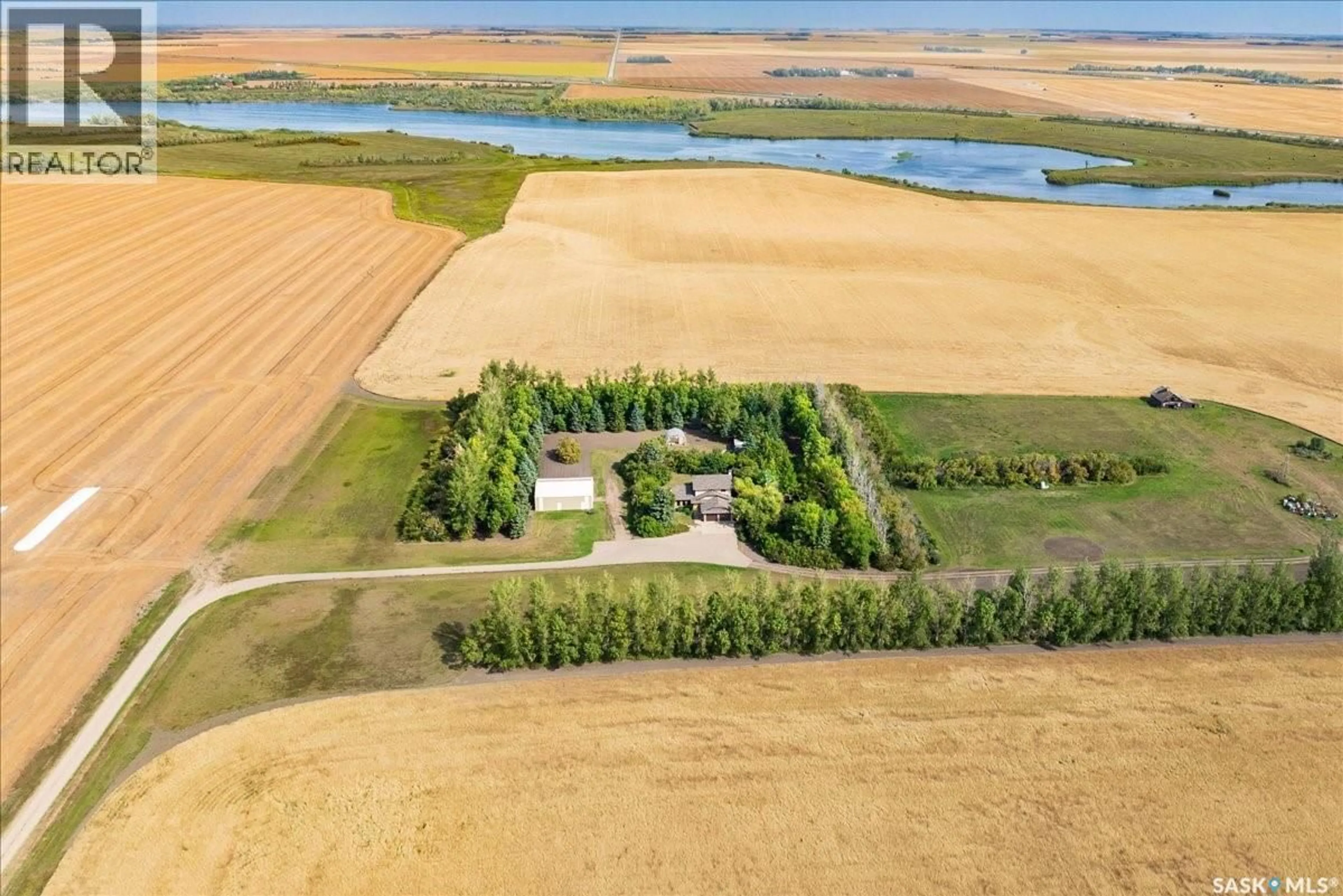 A pic from outside/outdoor area/front of a property/back of a property/a pic from drone, water/lake/river/ocean view for GOLDEN WILLOW FARM, Sherwood Rm No. 159 Saskatchewan S4W0L3